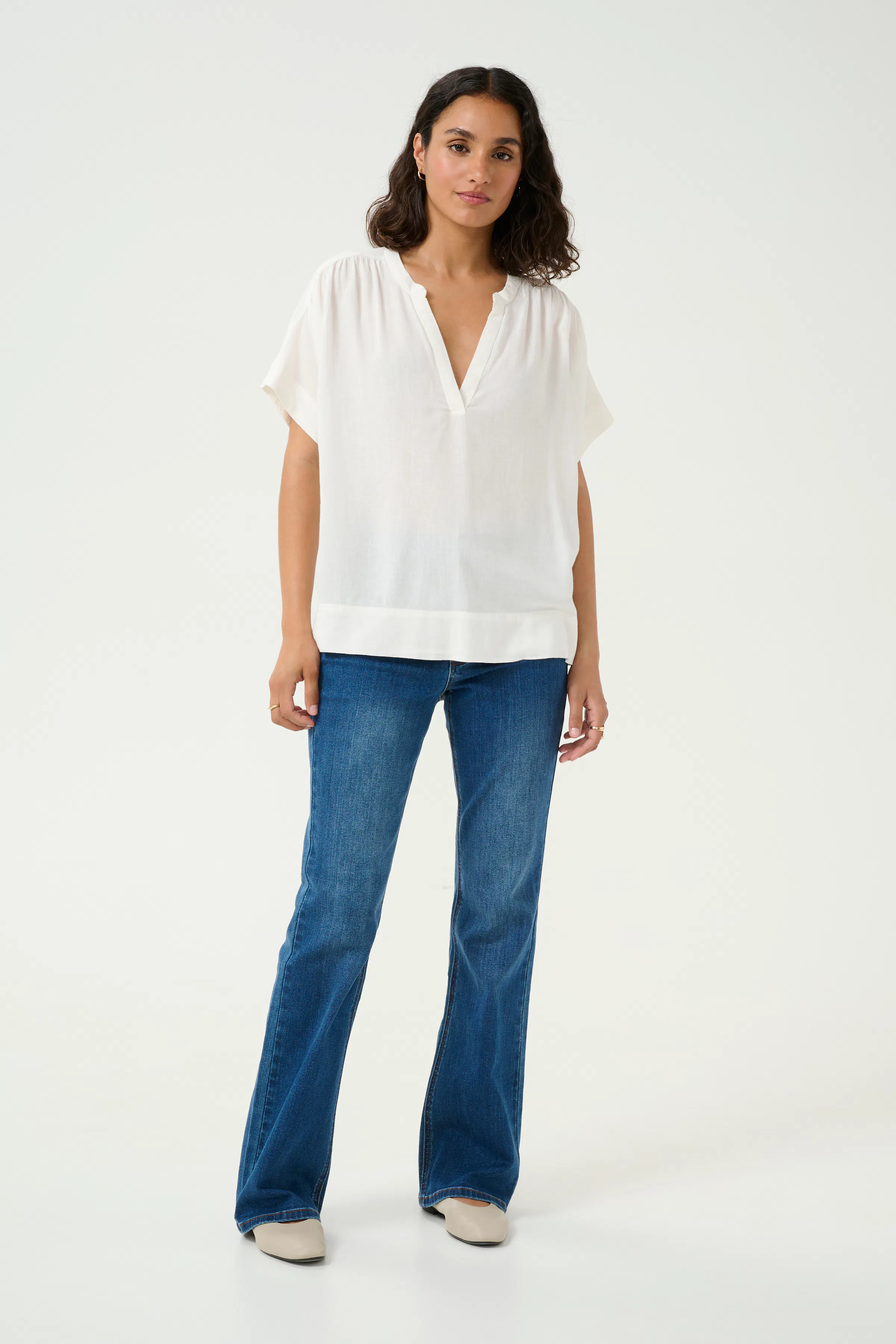KAmilia Linne Top LOOKBOOK FRONT 10509670-110602