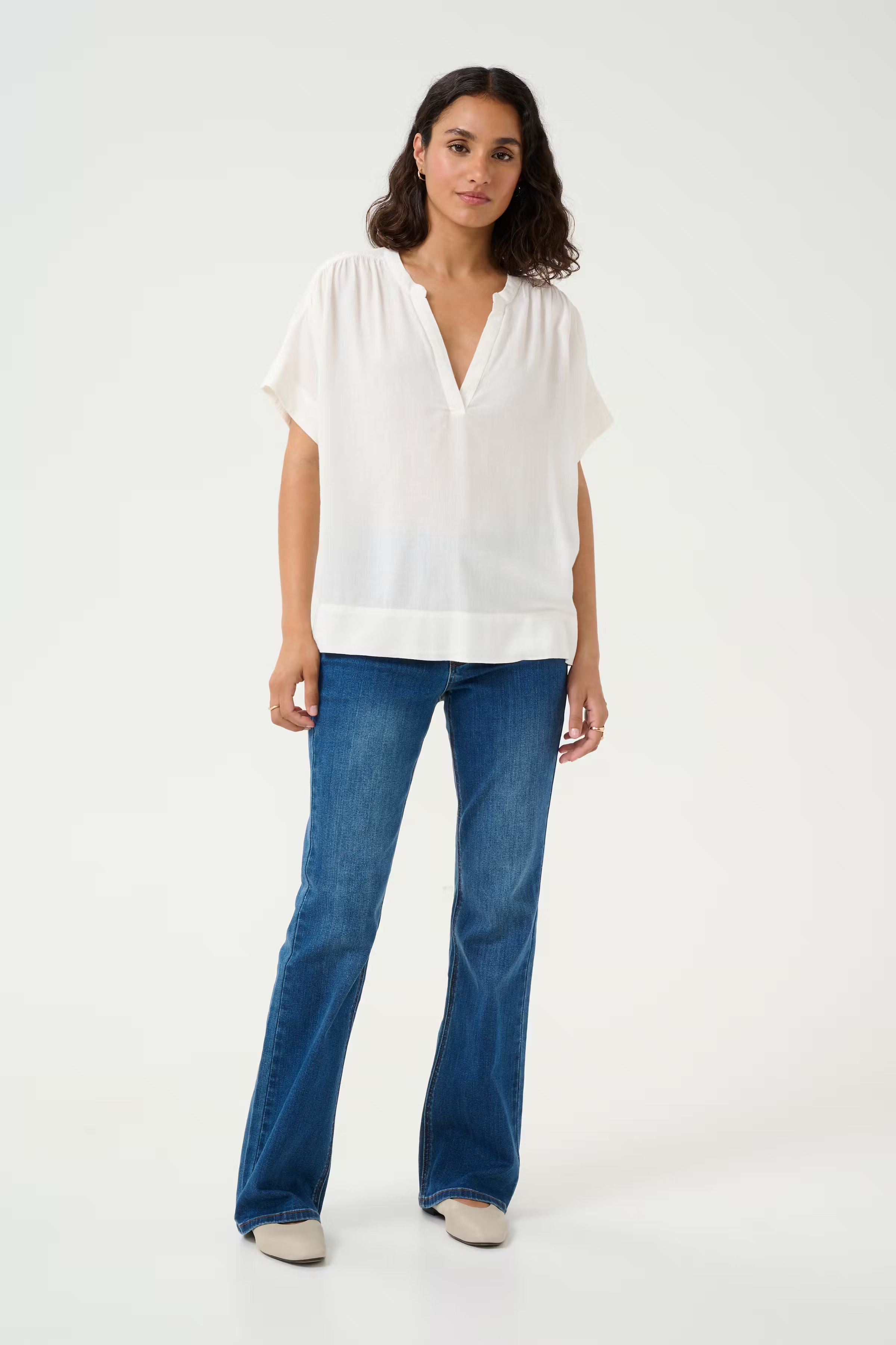 KAmilia Linen Top LOOKBOOK FRONT 10509670-110602