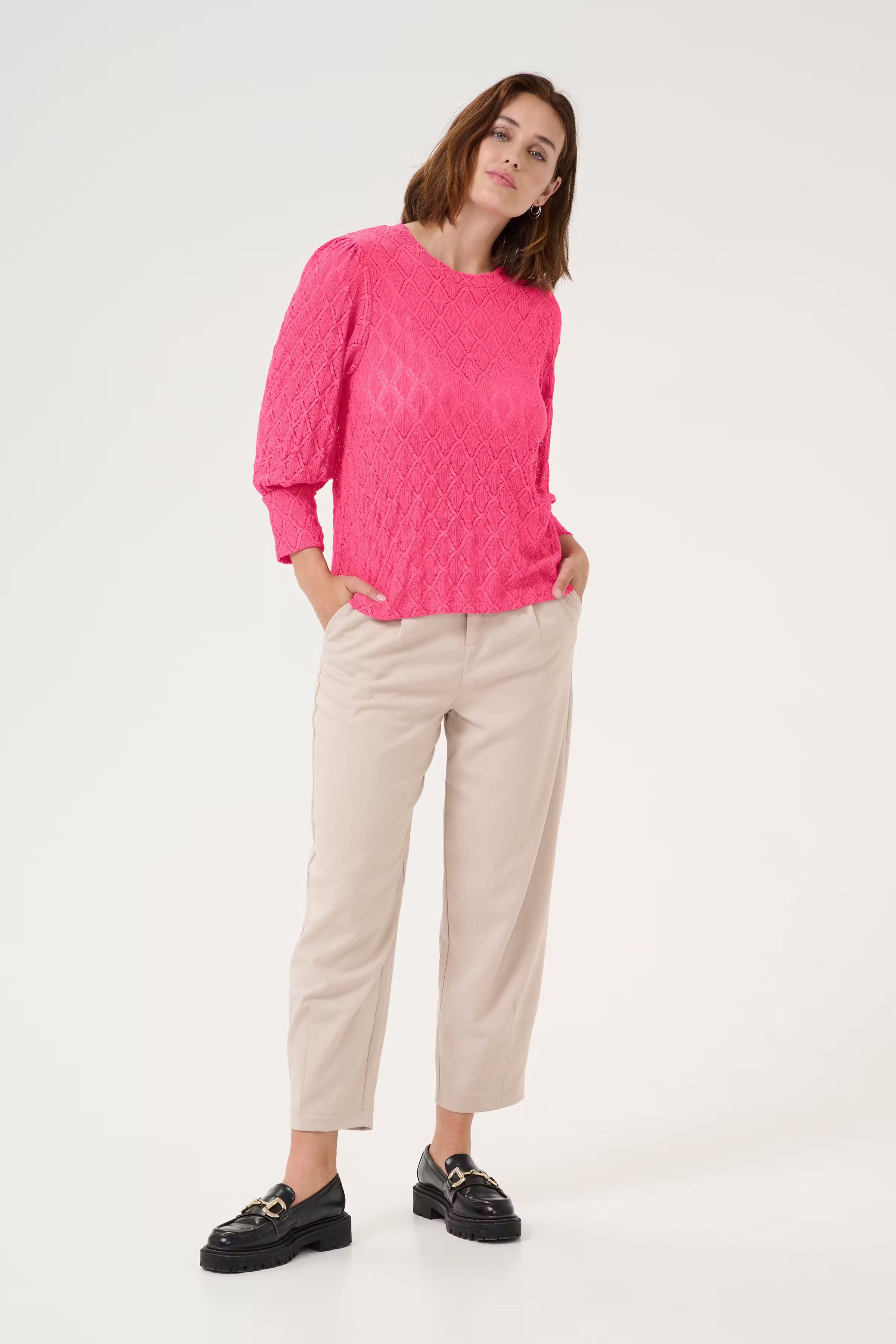 KAtio Blouse LOOKBOOK FRONT 10509843-181754