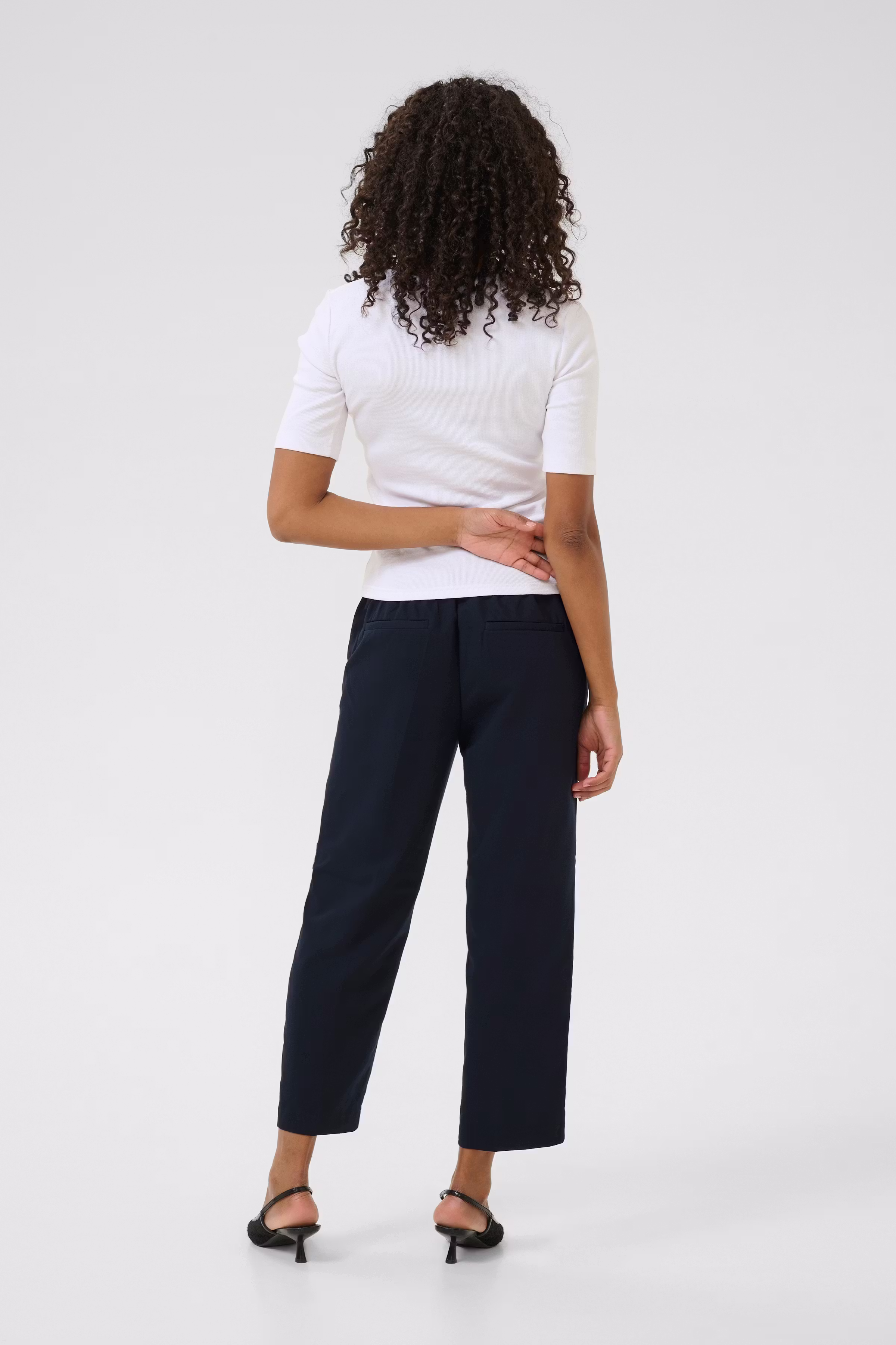 KAsakura Cropped Bukser LOOKBOOK BACK 10506127-194020