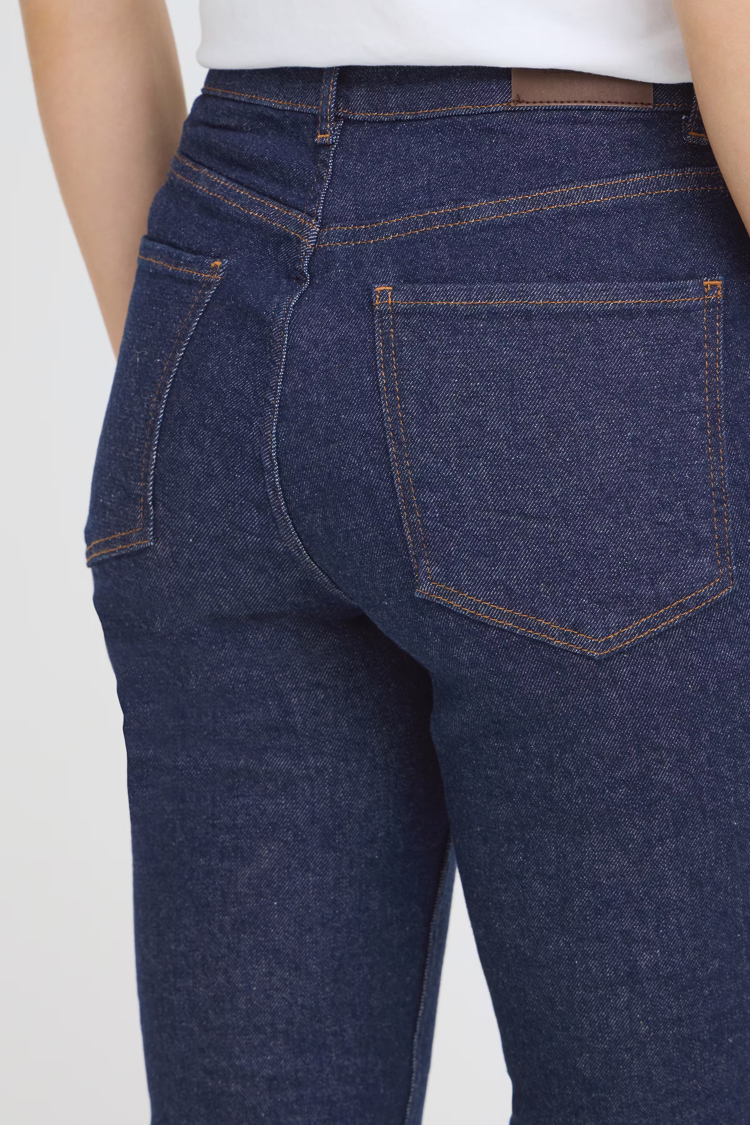 PZBELLA UHW Bootcut Leg LOOKBOOK DETAIL 50208701-202124