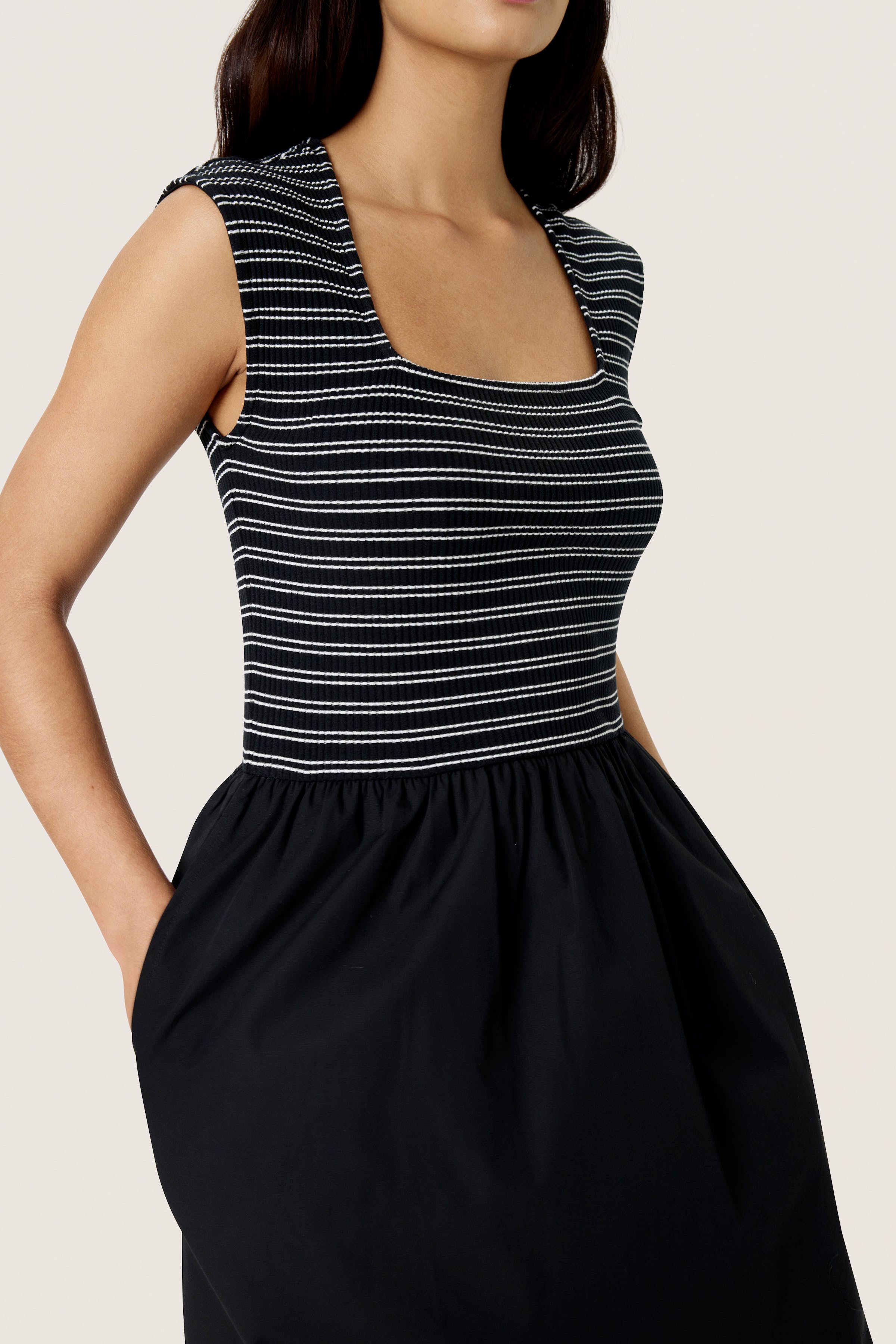 SLSimone Klänning LOOKBOOK DETAIL 30408674-194008