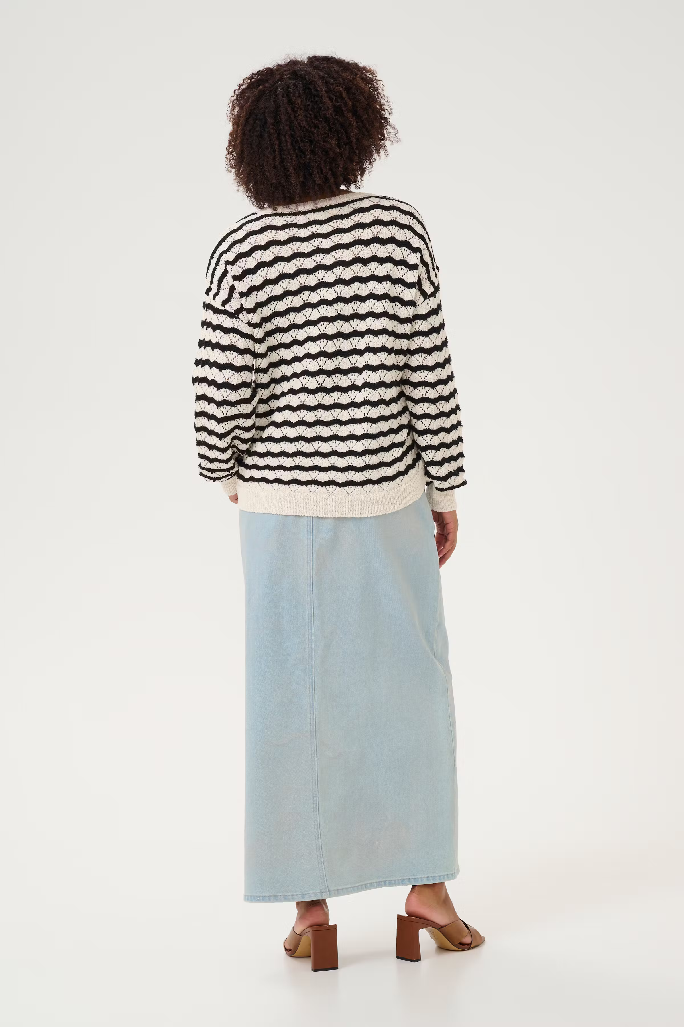 CRPoppi Pullover LOOKBOOK BACK 10613365-107202