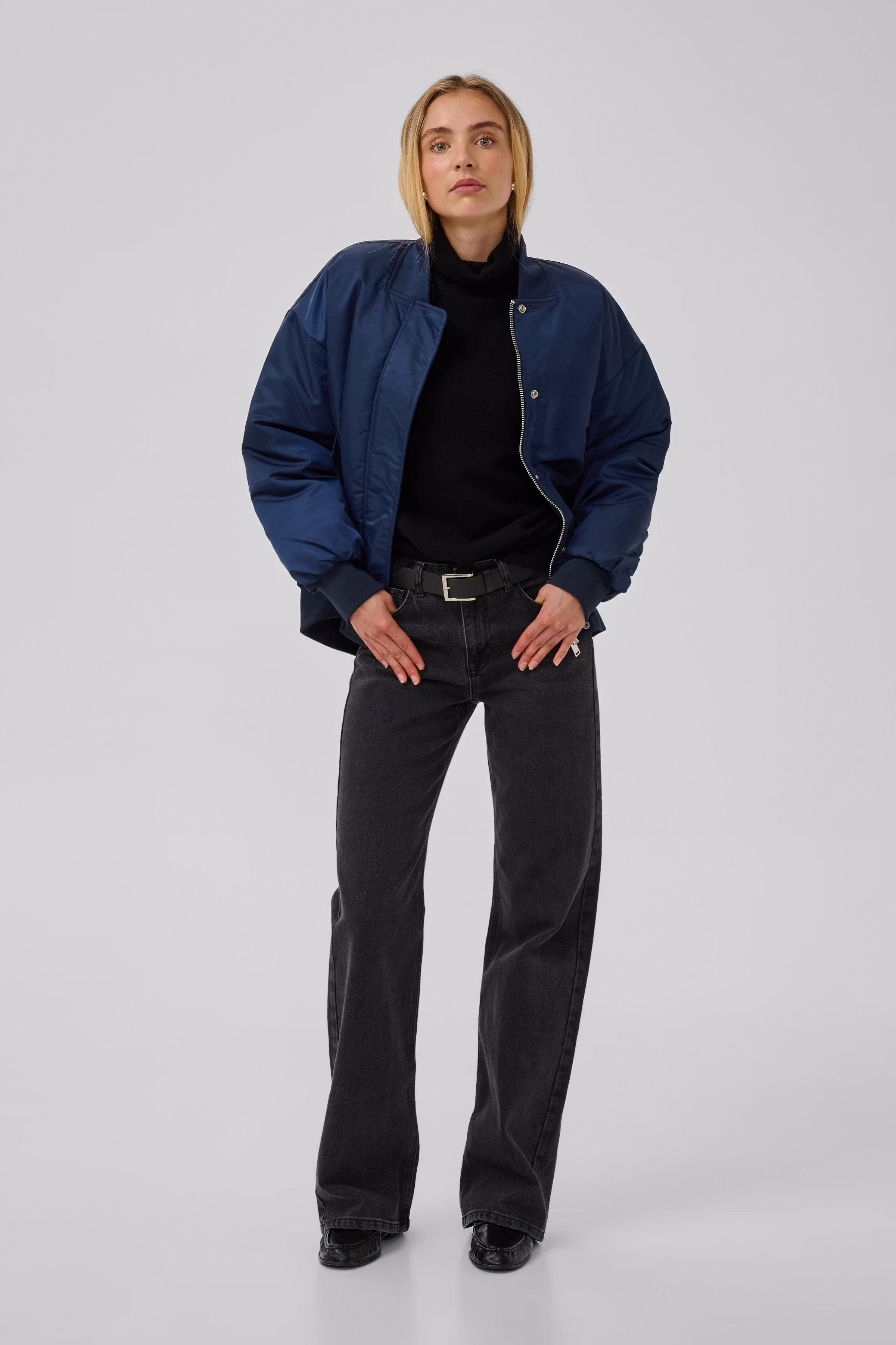 HelgaMW bomber LOOKBOOK FRONT 10704204-103565