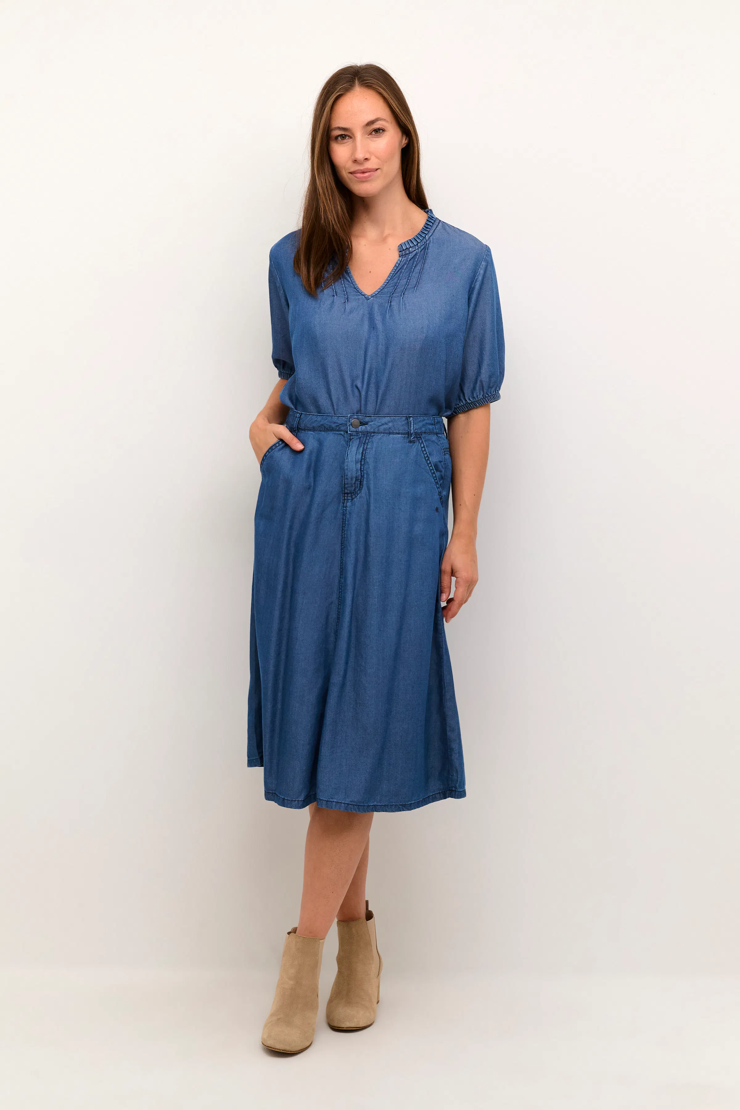 CRMolly Blouse LOOKBOOK FRONT 10612441-100938