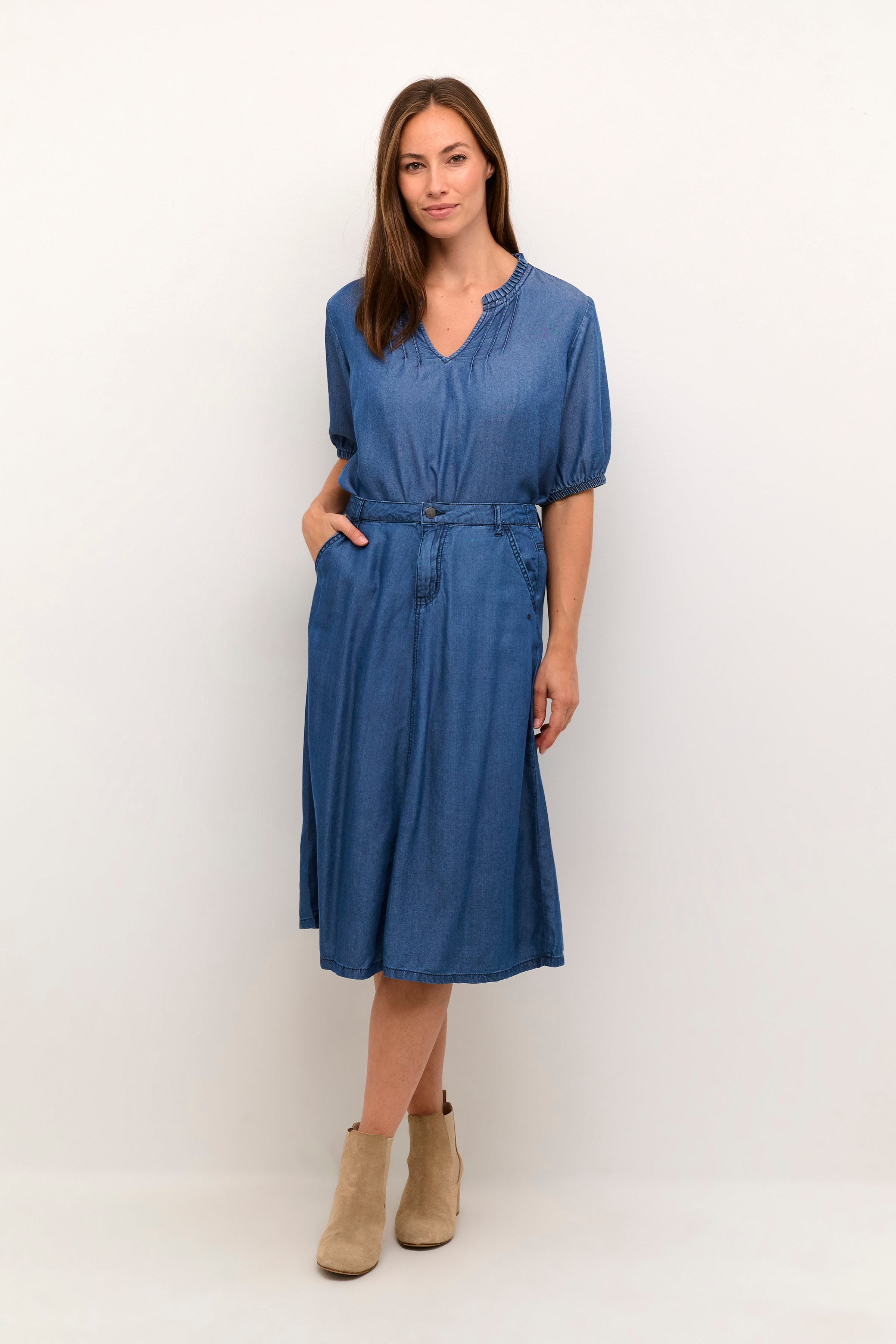 CRMolly Bluse LOOKBOOK FRONT 10612441-100938