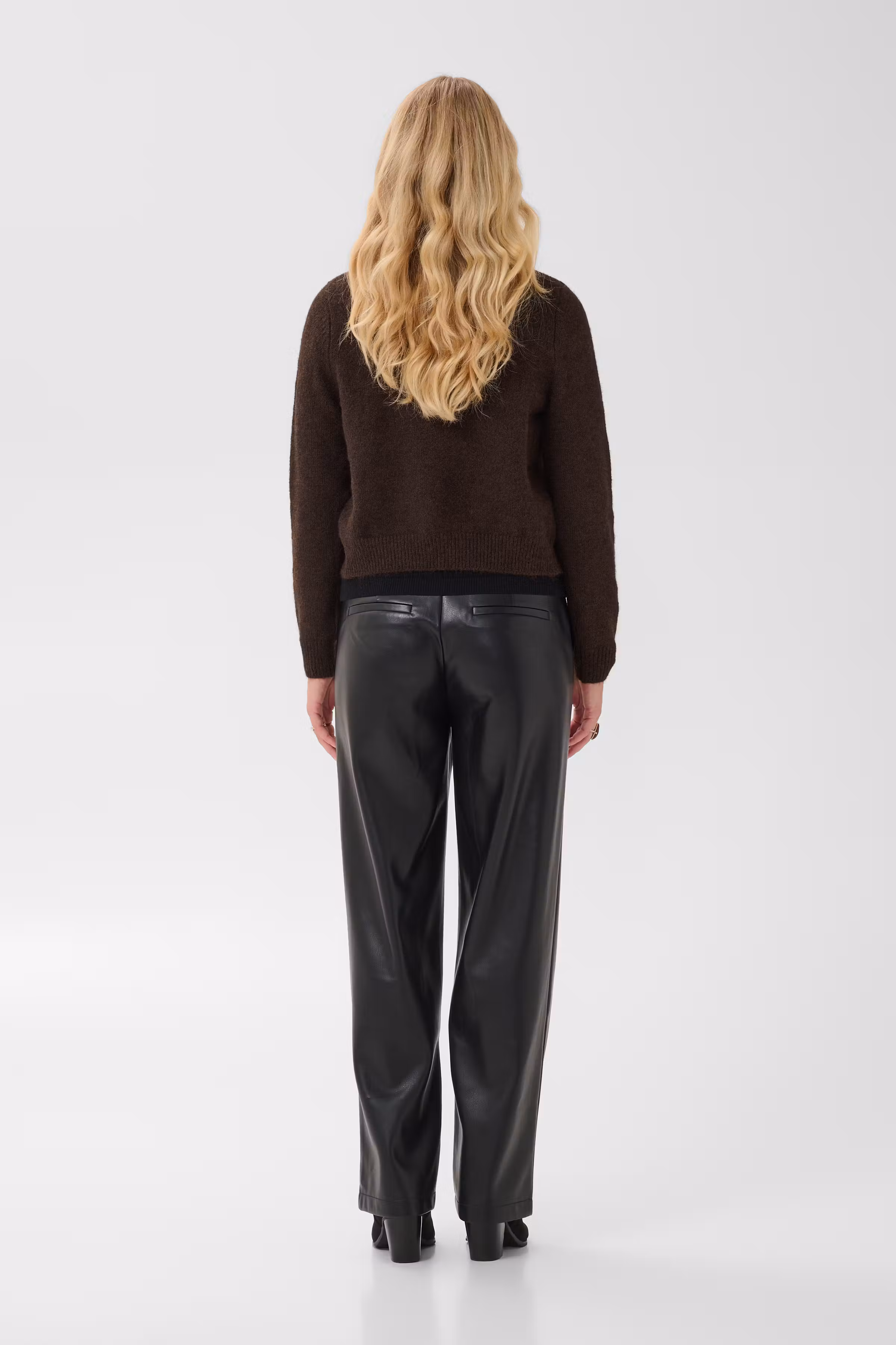 CRBulp Cardigan LOOKBOOK BACK 10615650-191016