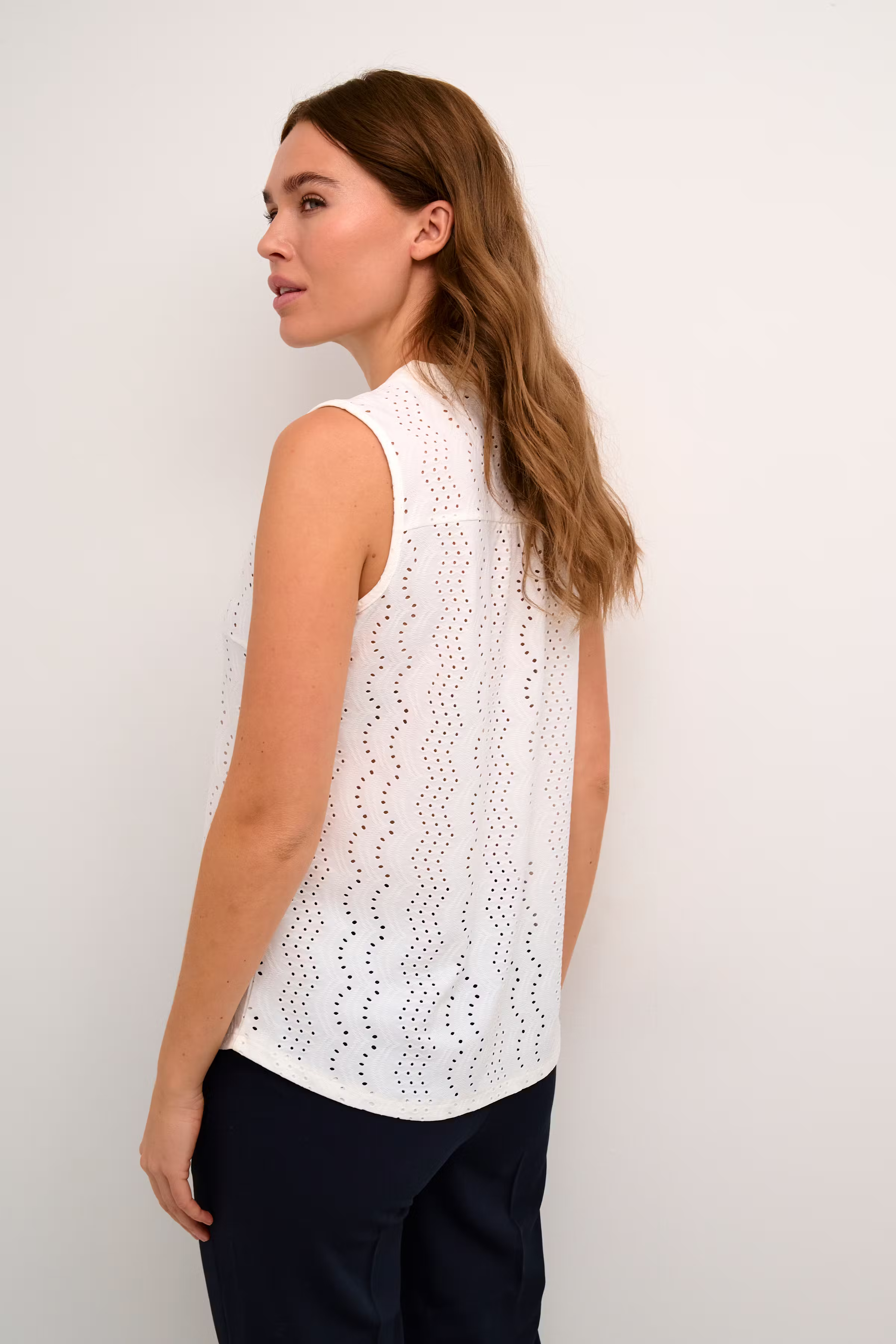 KArachel Top LOOKBOOK BACK 10508880-110602