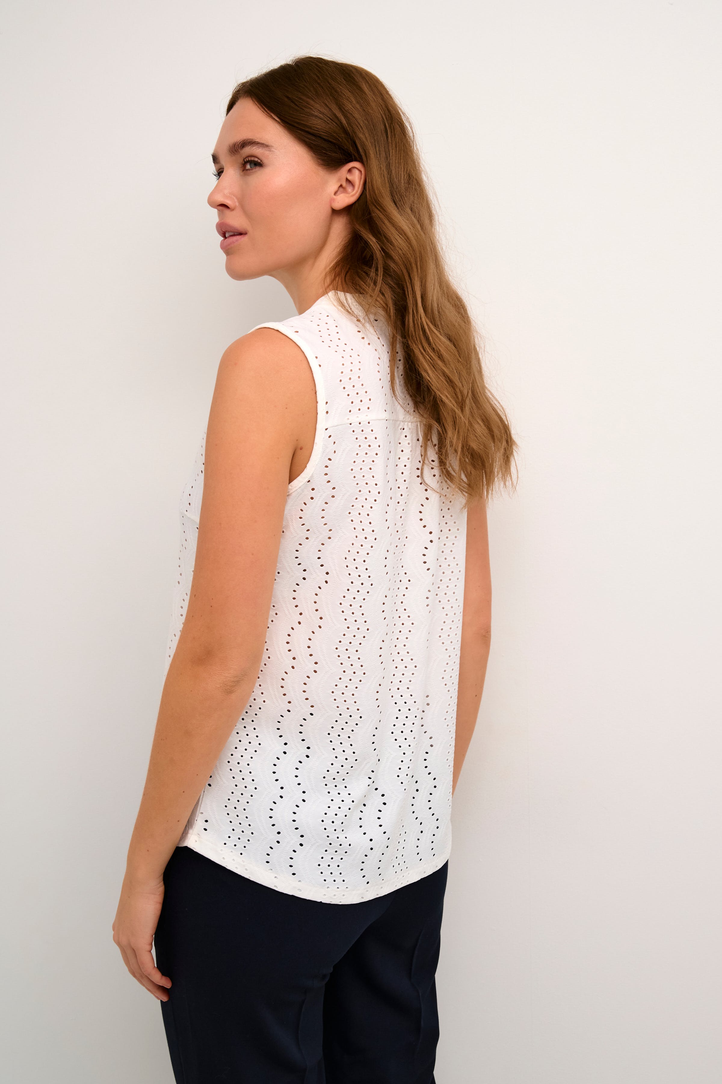 KArachel Top LOOKBOOK BACK 10508880-110602