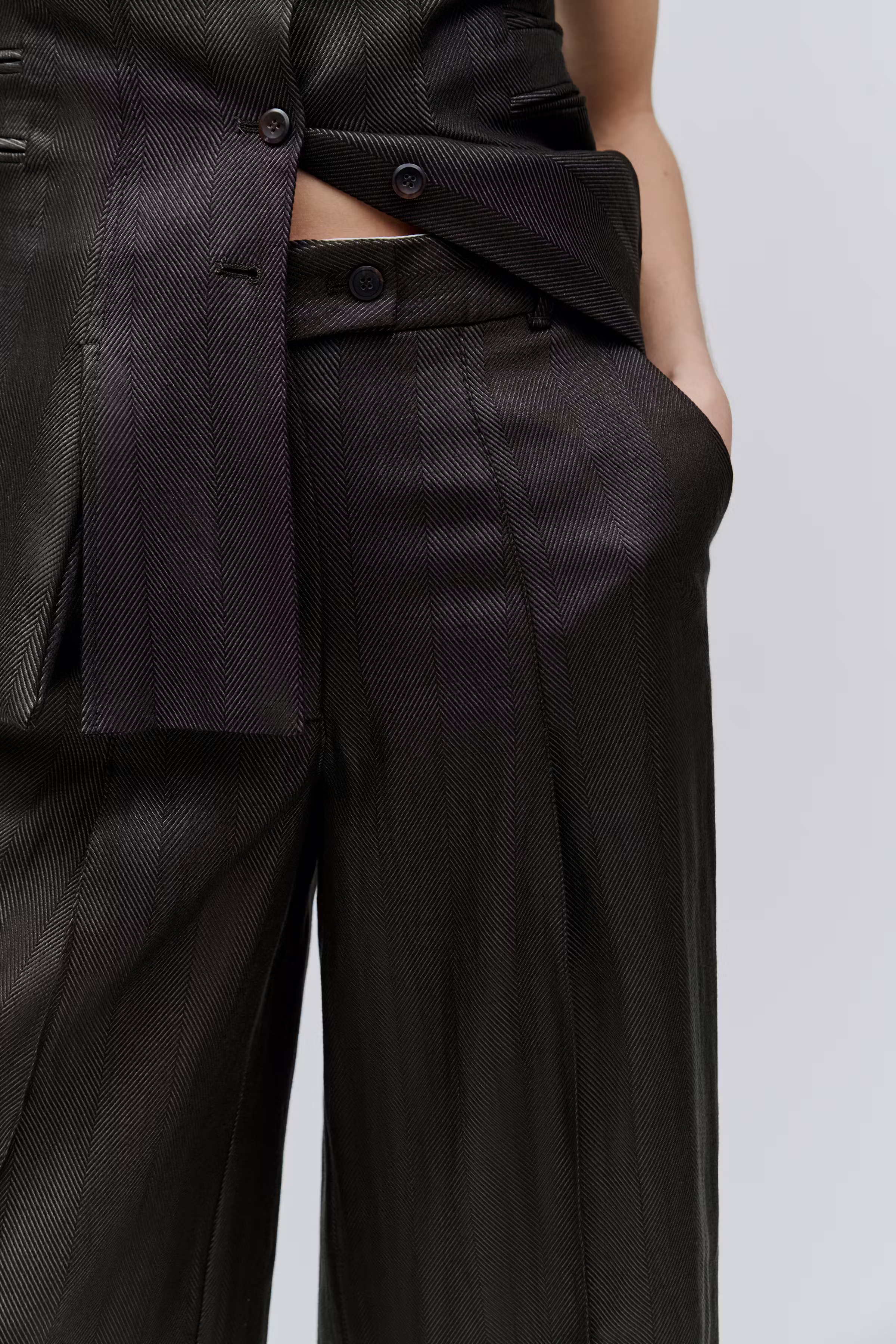 PANDORA Trousers LOOKBOOK FRONT 30600634-BR291