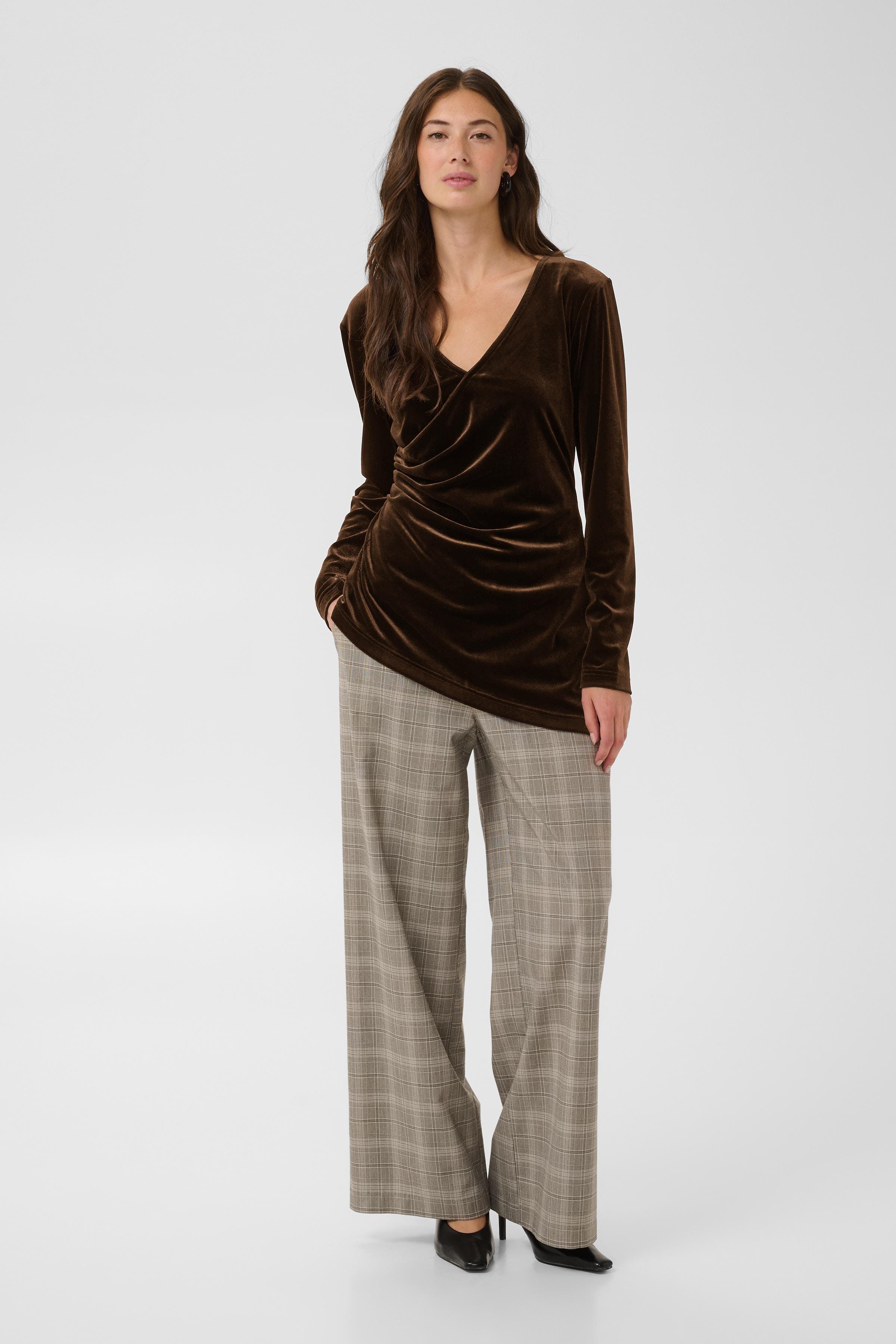CUCHANANNA Velvet blouse
 LOOKBOOK FRONT 50114125-190915