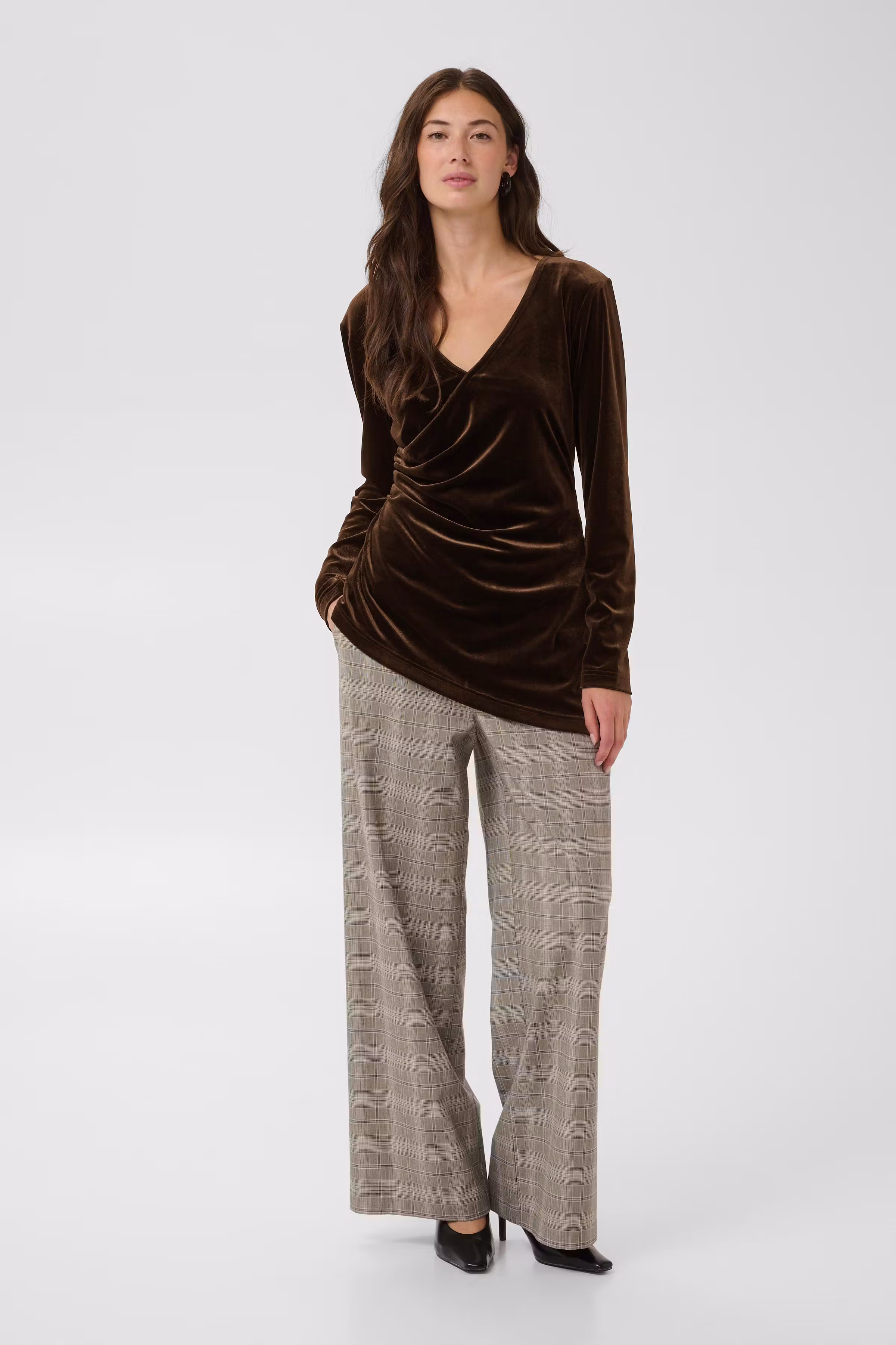 CUCHANANNA Velvet blouse
 LOOKBOOK FRONT 50114125-190915