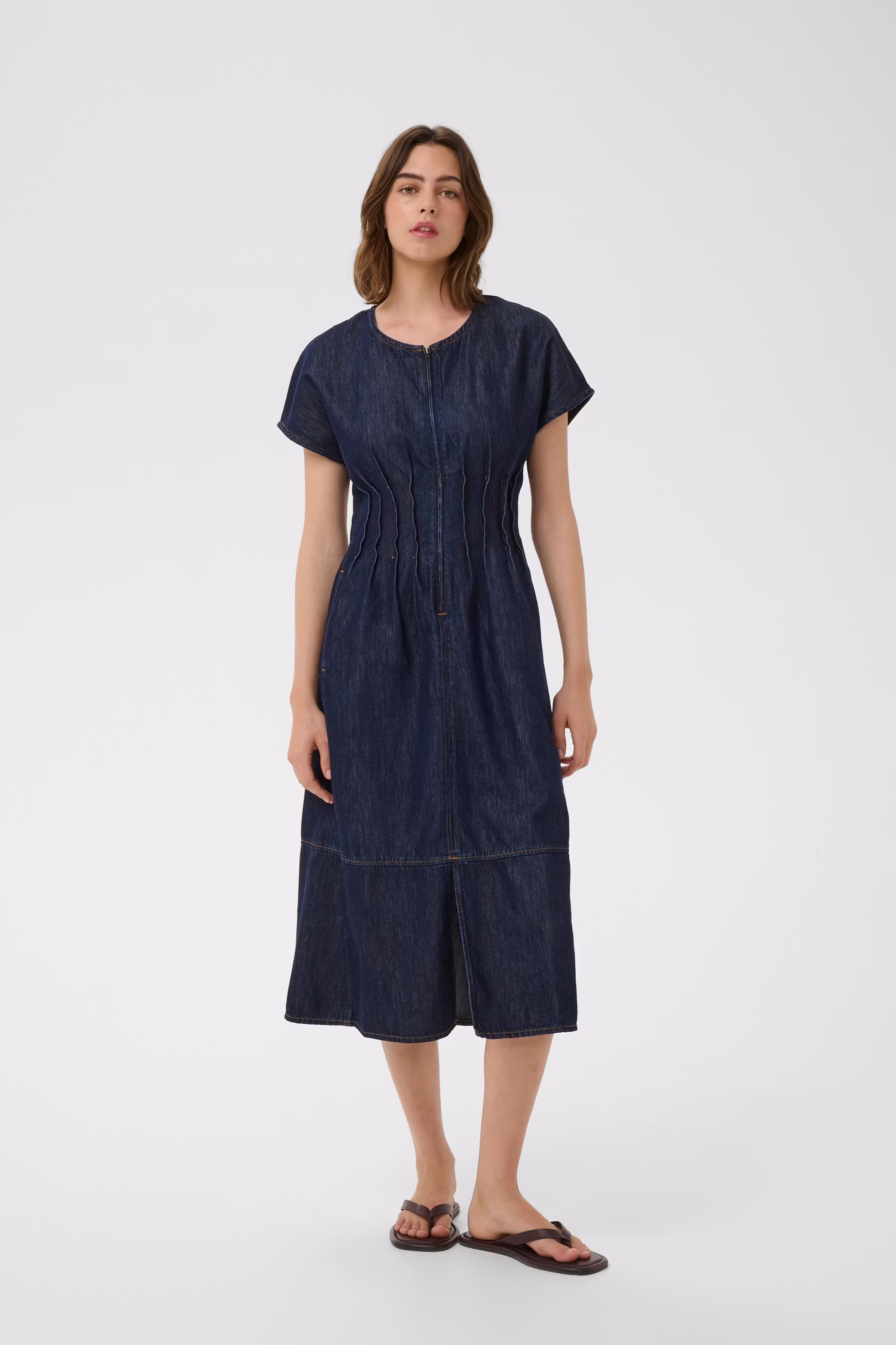 BenovaIW Kjole LOOKBOOK FRONT 30111208-304092