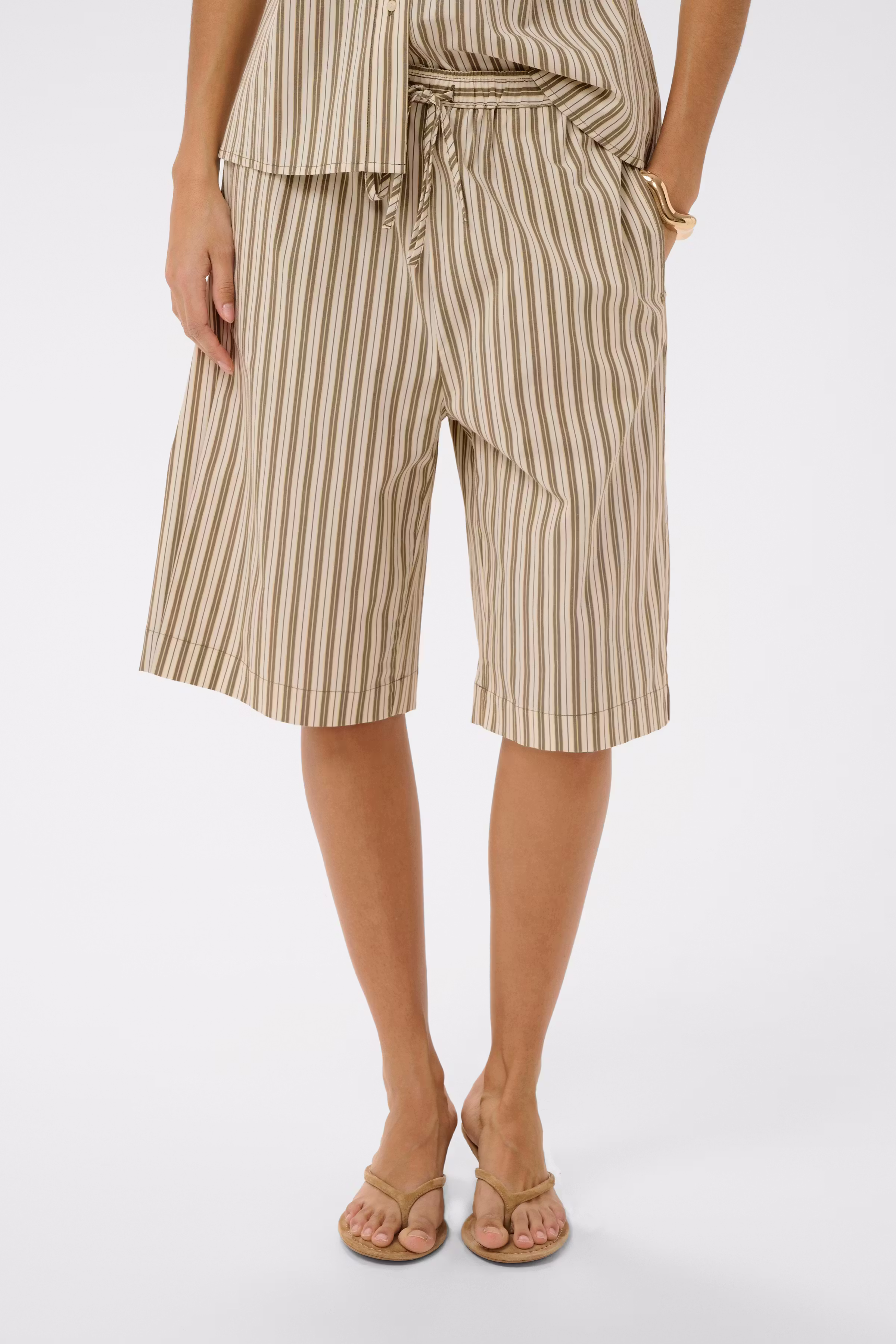 SLBlanca Shorts LOOKBOOK FRONT 30409196-304915