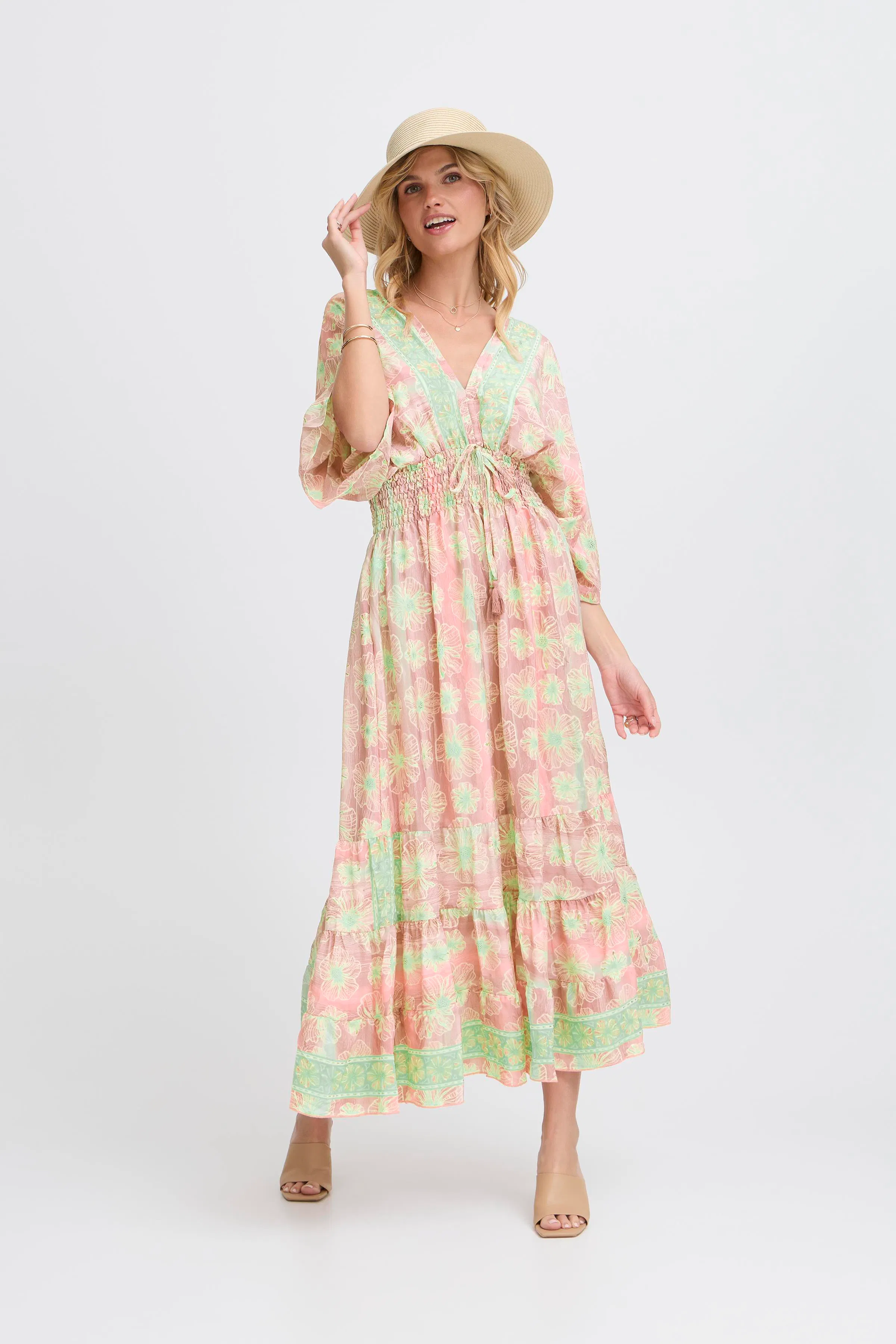 SBILSEBETH Kjole LOOKBOOK FRONT 22101008-205617