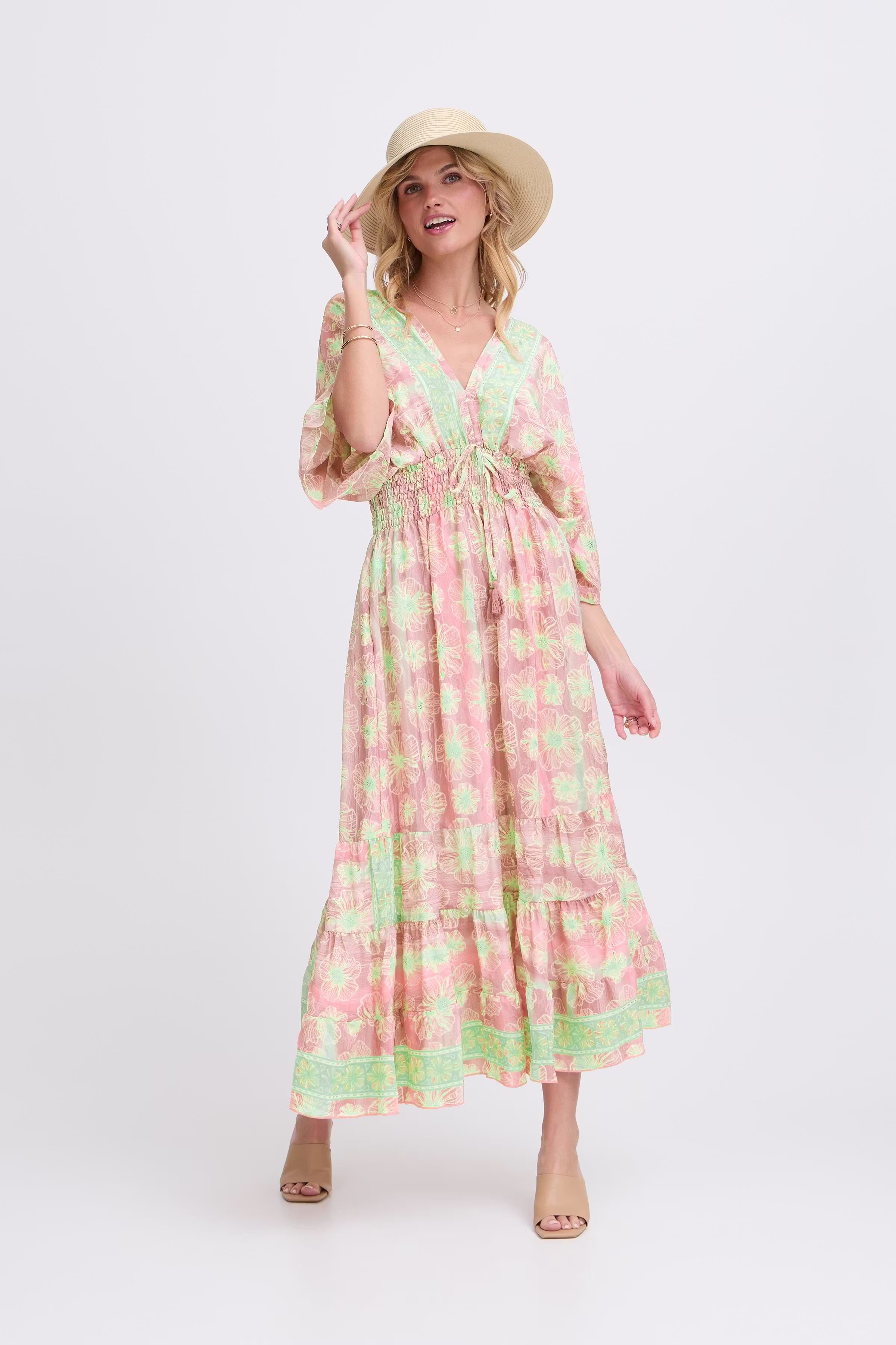 SBILSEBETH Kjole LOOKBOOK FRONT 22101008-205617
