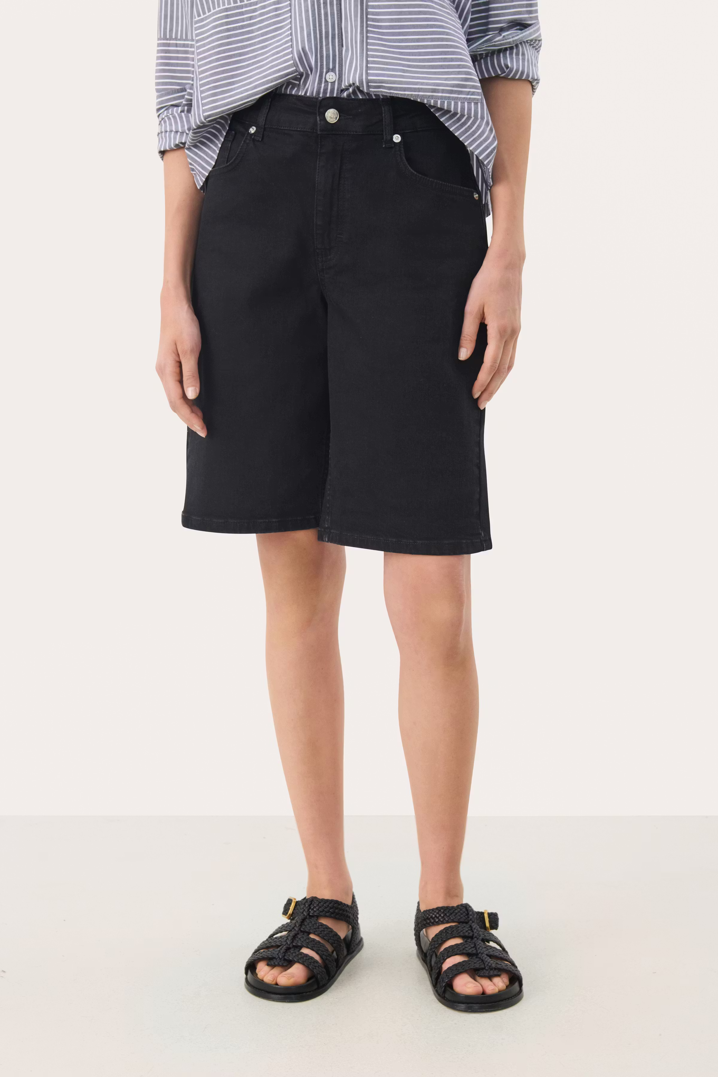 RafaellaPW Shorts LOOKBOOK FRONT 30310109-300148