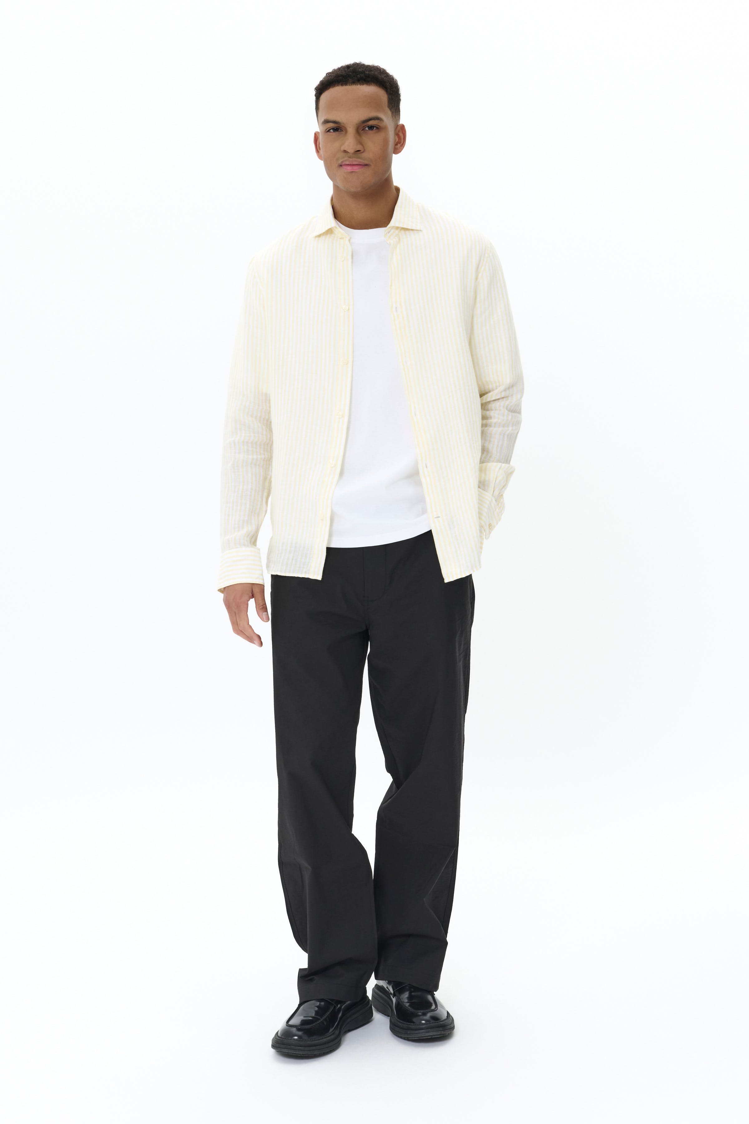 MAmarc Linneskjorta LOOKBOOK FRONT 30207239-120826