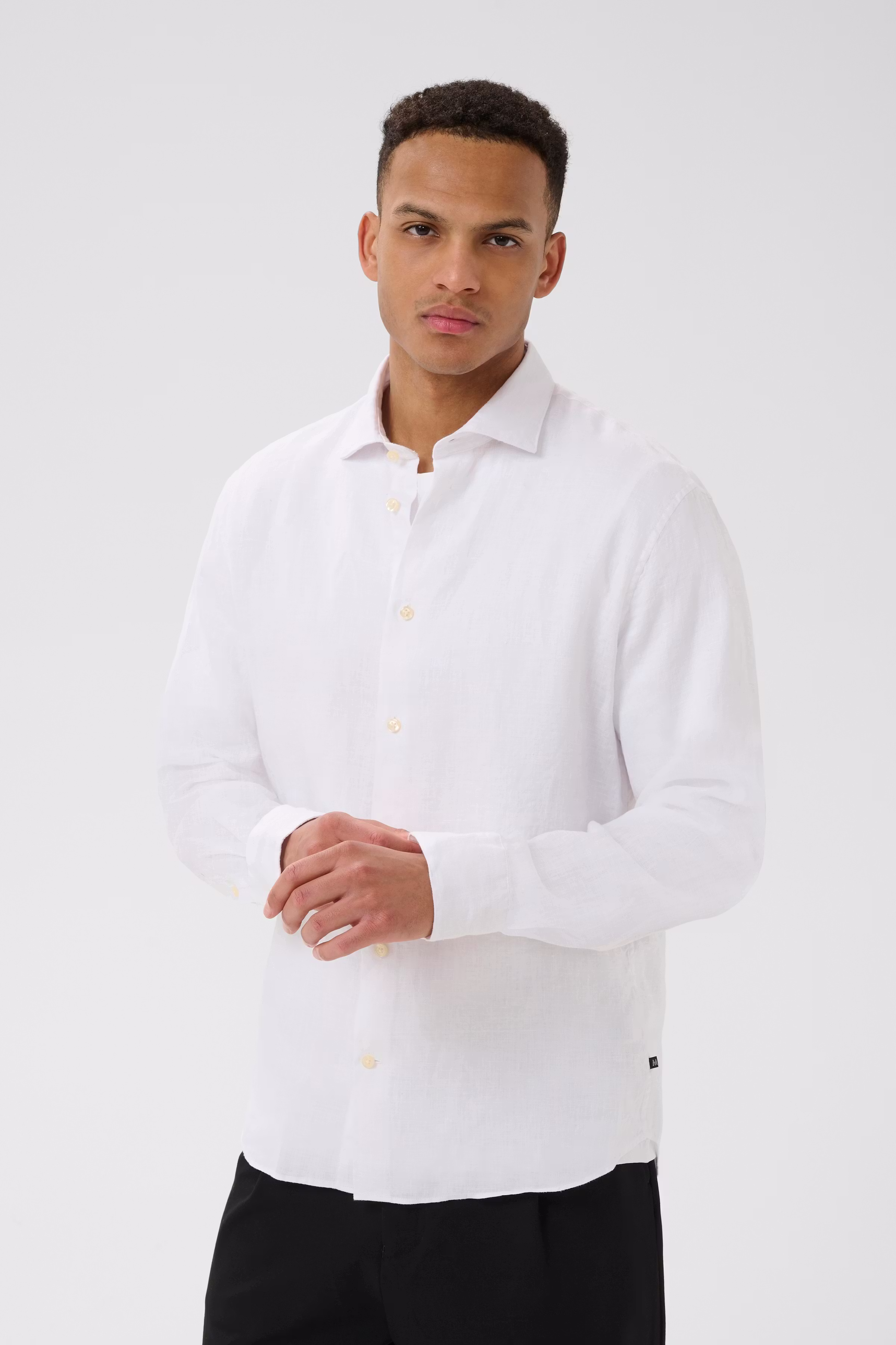 MAmarc linen shirt LOOKBOOK FRONT 30205841-114001