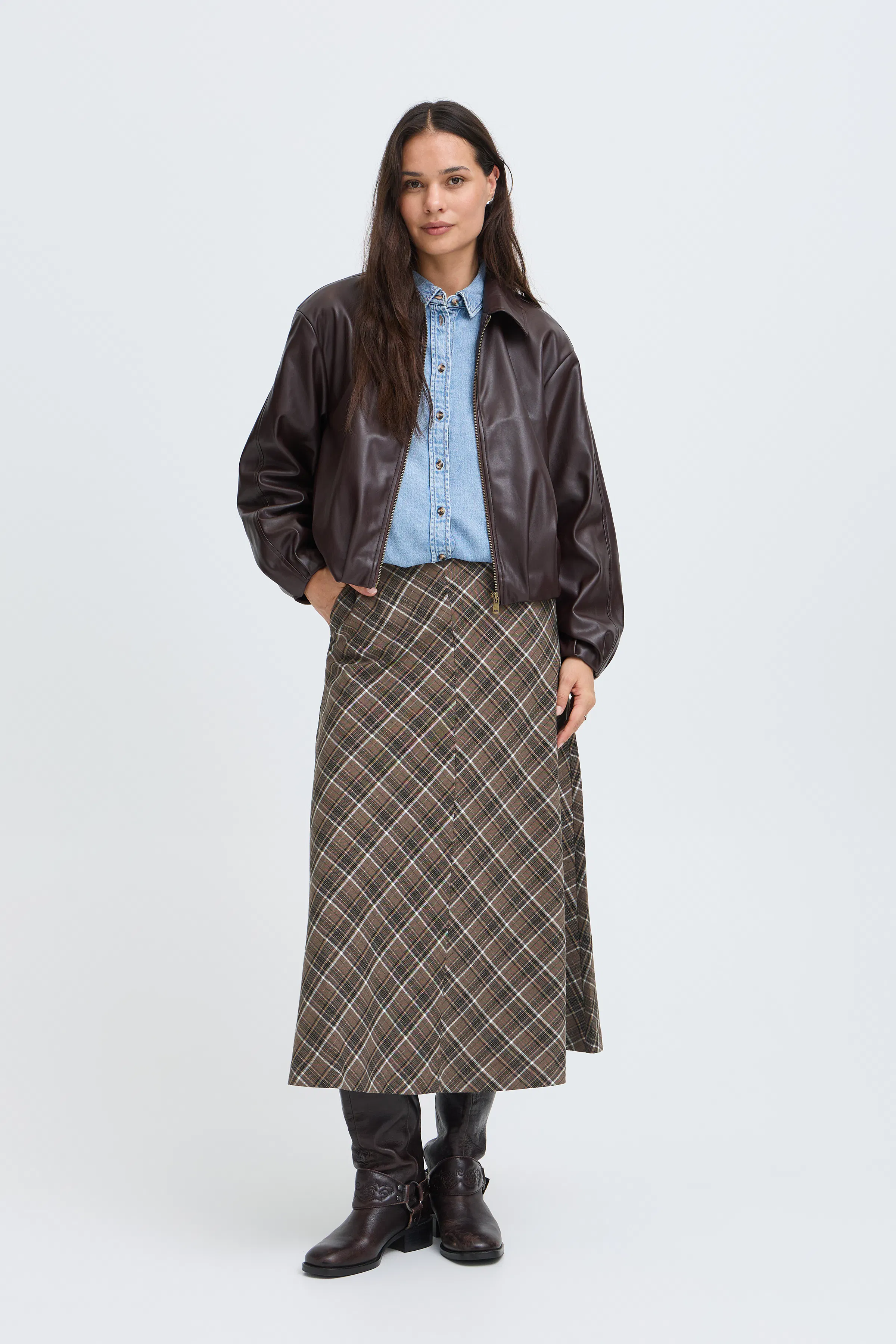 BYESTOLO Skjørt LOOKBOOK FRONT 20819548-900013264
