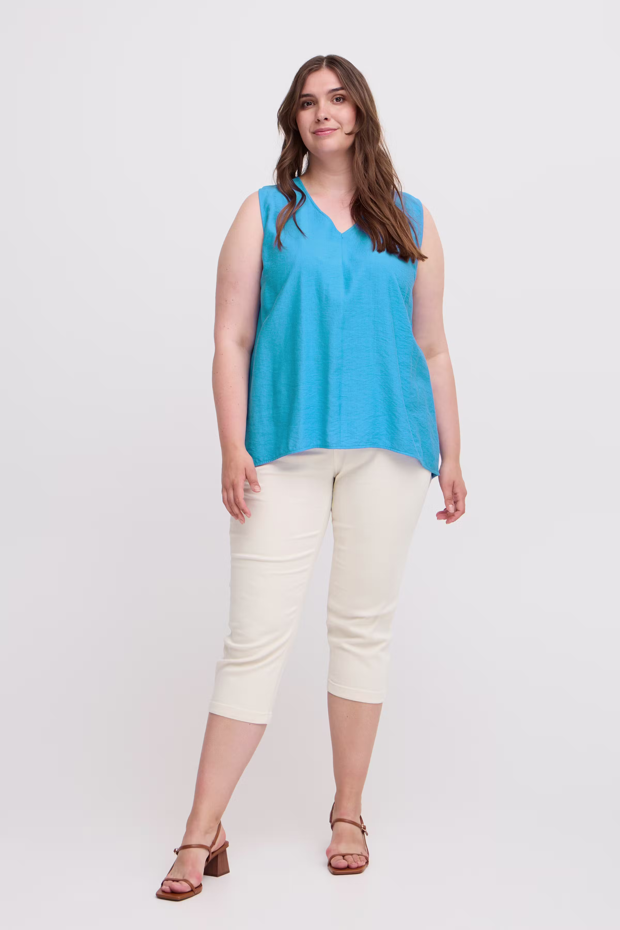 SWHOT Blouse LOOKBOOK FRONT 20613934-184143