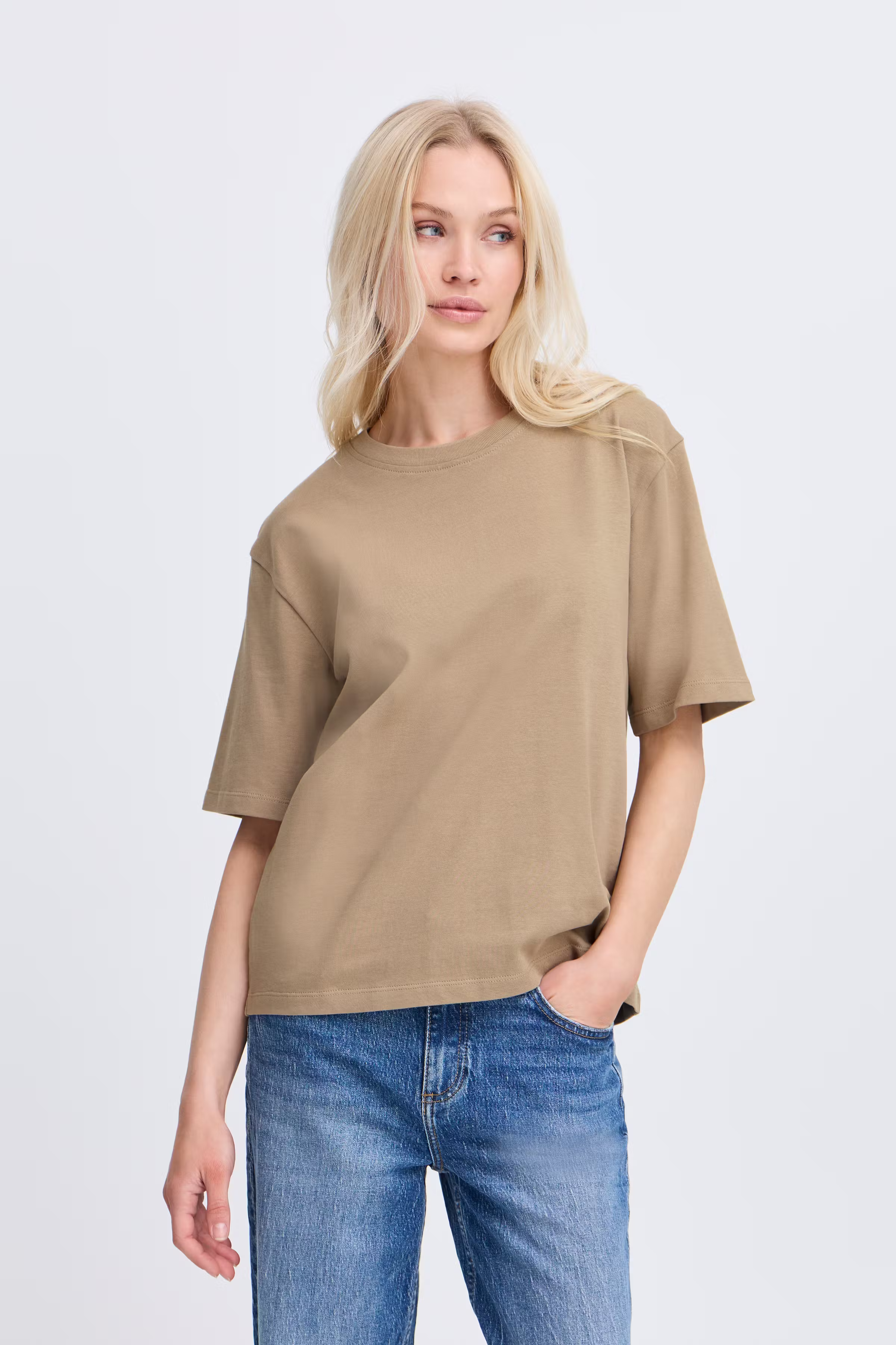 BYTROLLO T-shirt LOOKBOOK FRONT 20814444-171109