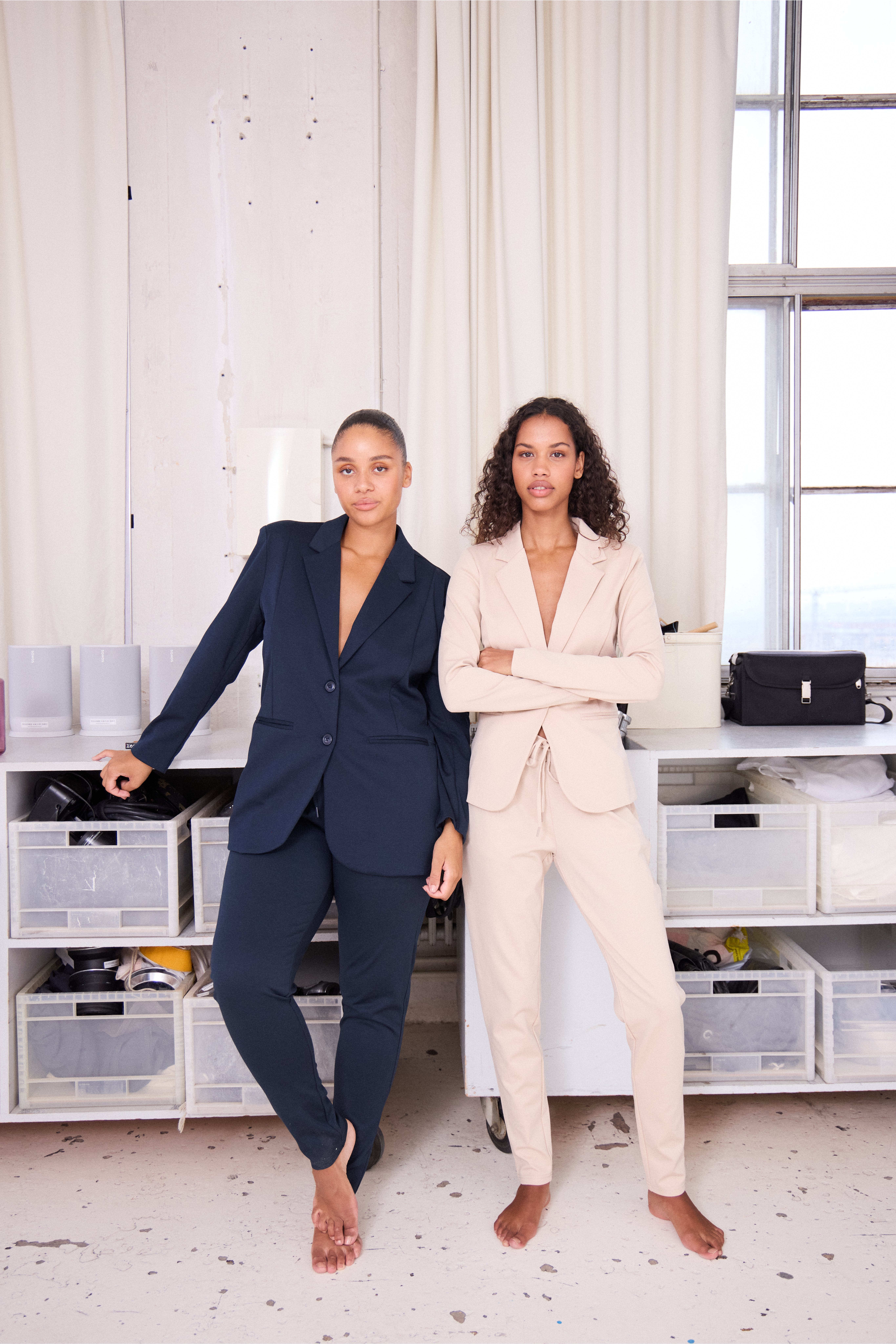 IHKATE LONG Blazer LOCATION NONE 20121368-194010