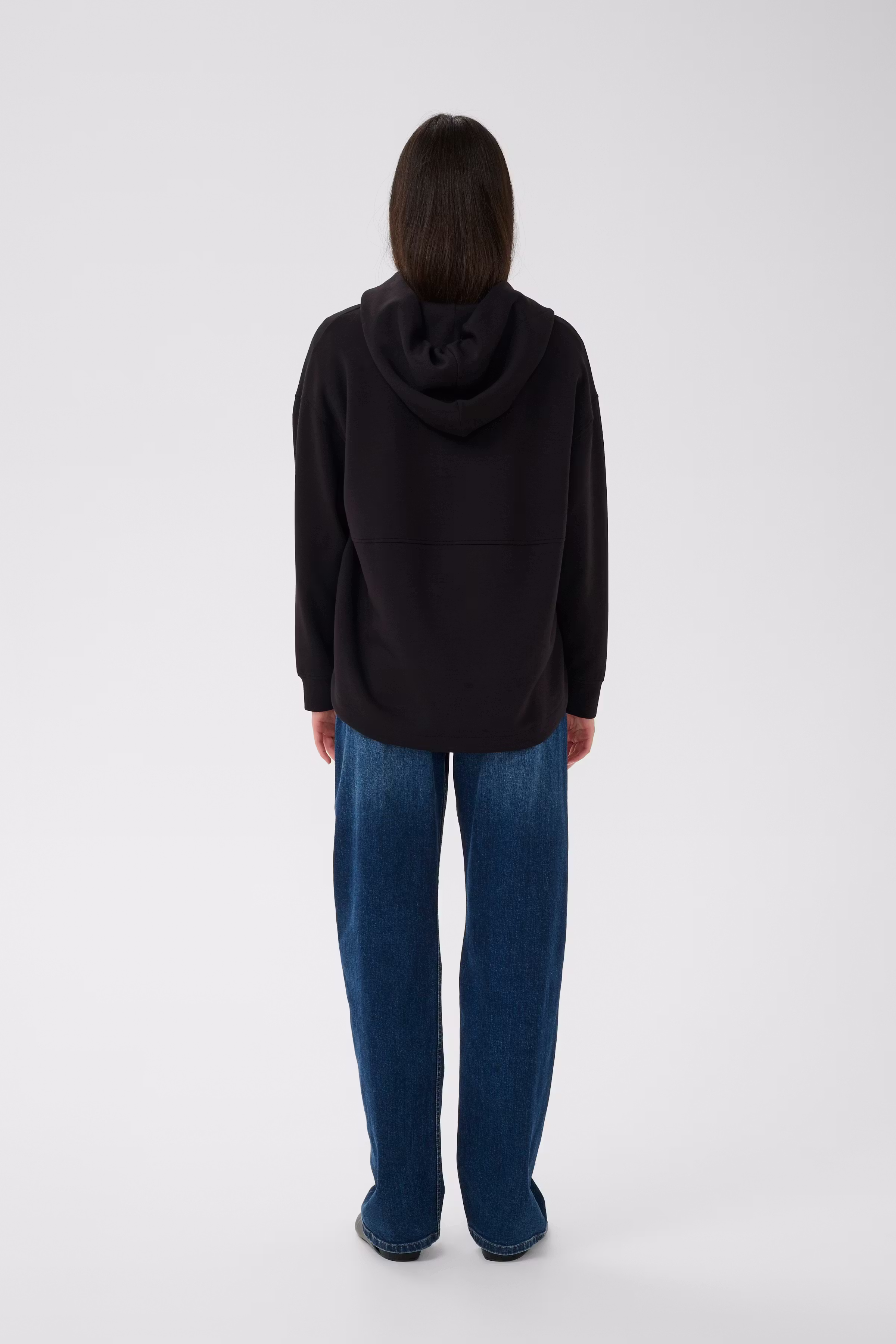 SIMIIW Vincent Sweatshirt LOOKBOOK BACK 30112438-194008