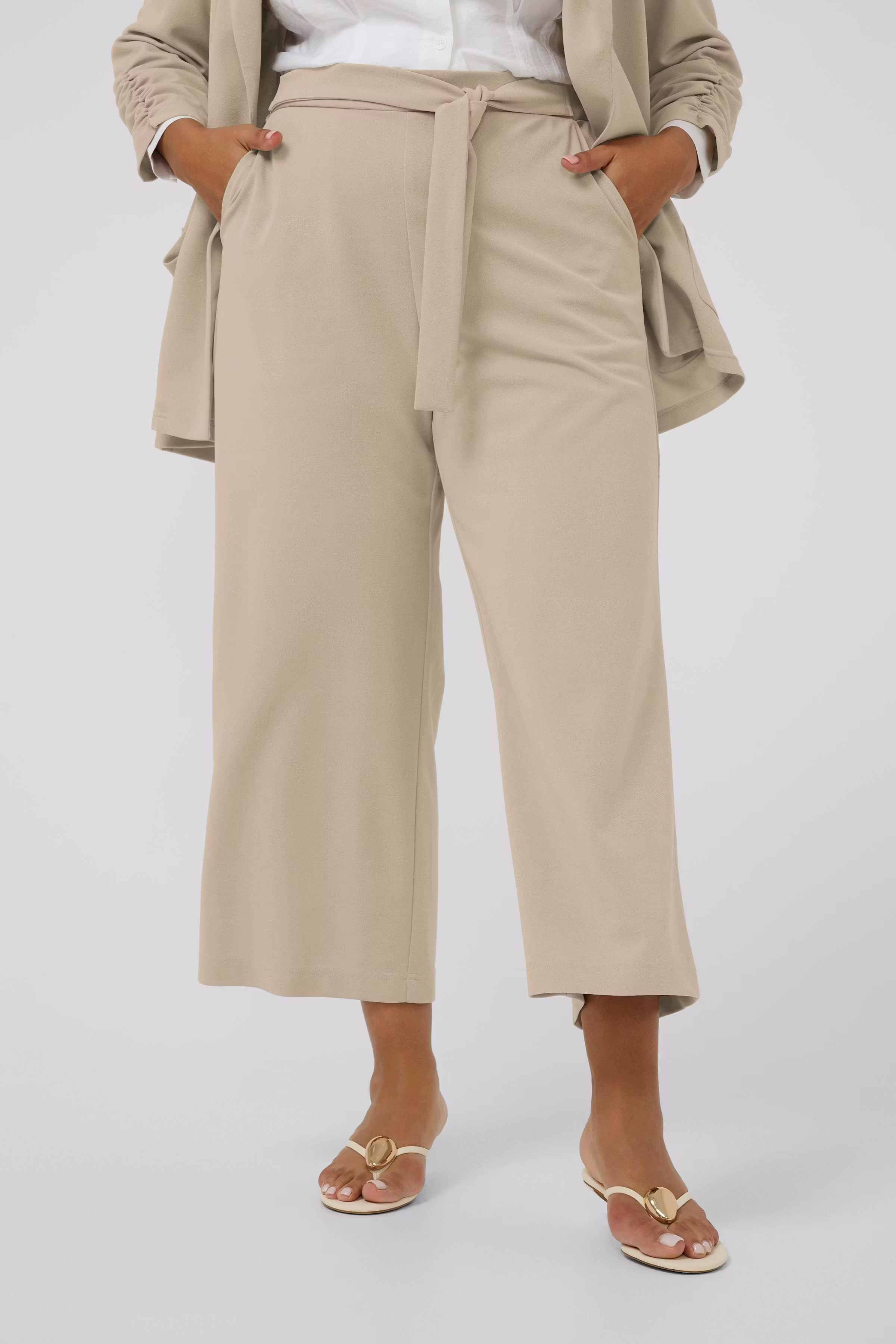 KCpheolo Hose LOOKBOOK FRONT 10584091-151305