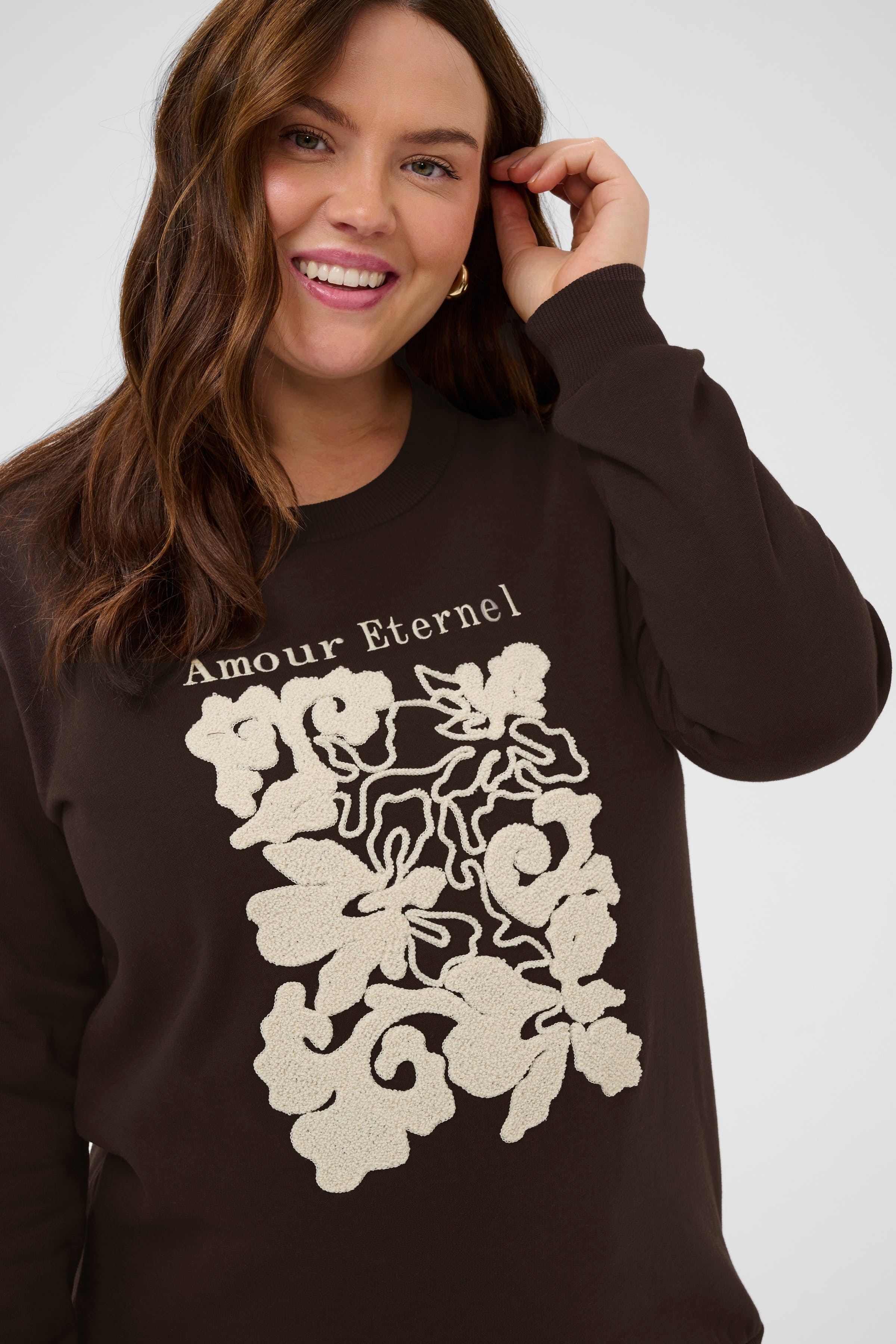 KCroselda Sweatshirt LOOKBOOK DETAIL 10584291-190915