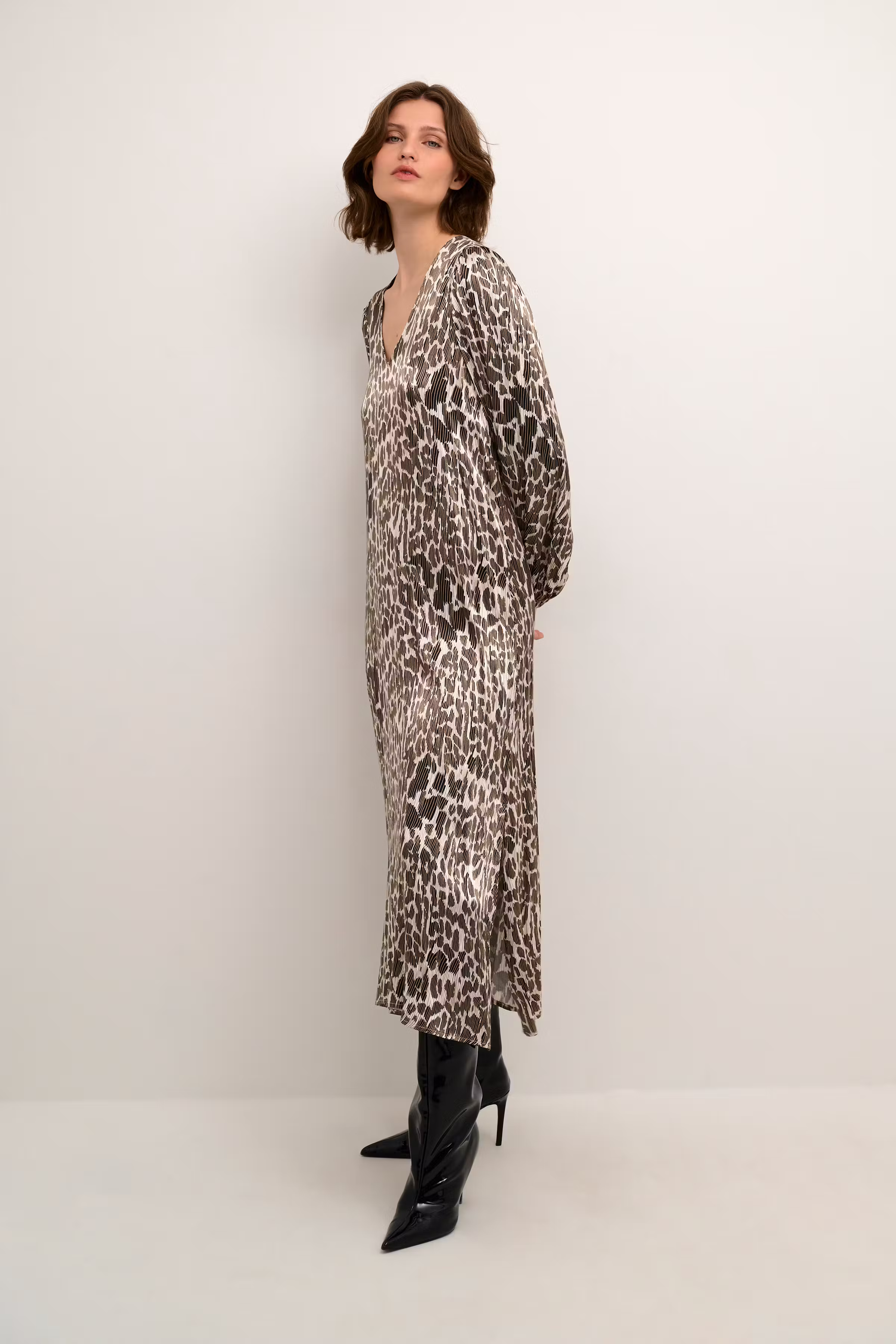 JessKB Kleid LOOKBOOK FRONT 10104412-104627