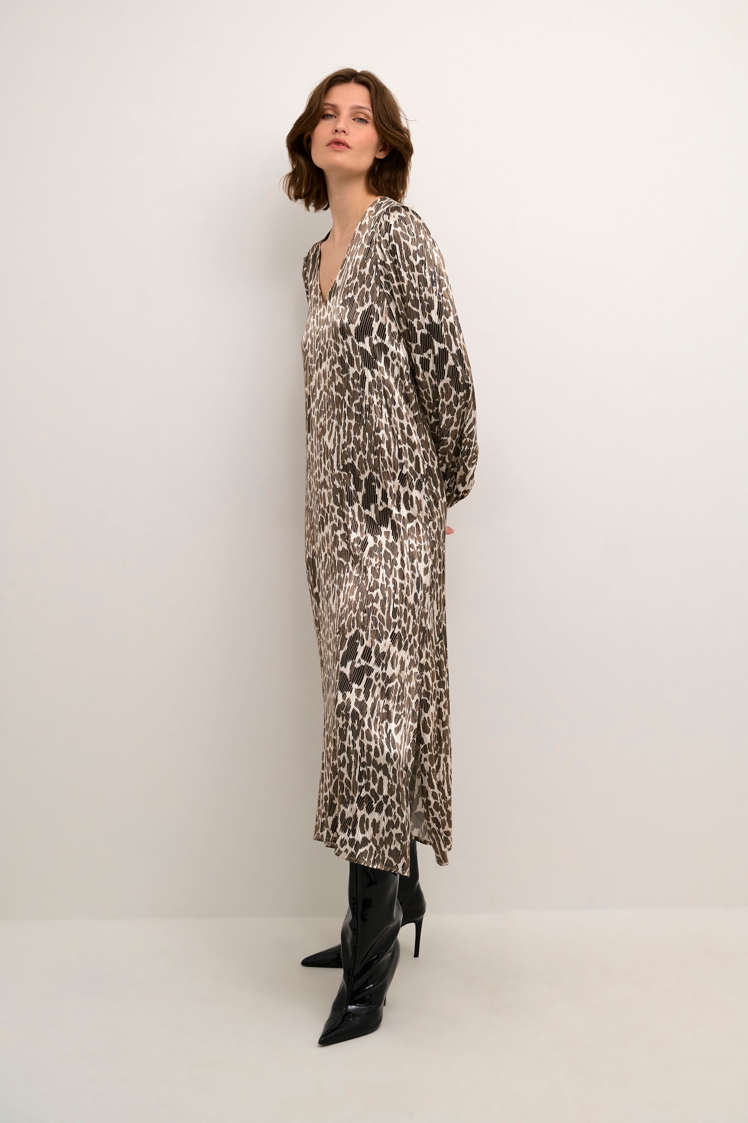 JessKB Kleid LOOKBOOK FRONT 10104412-104627