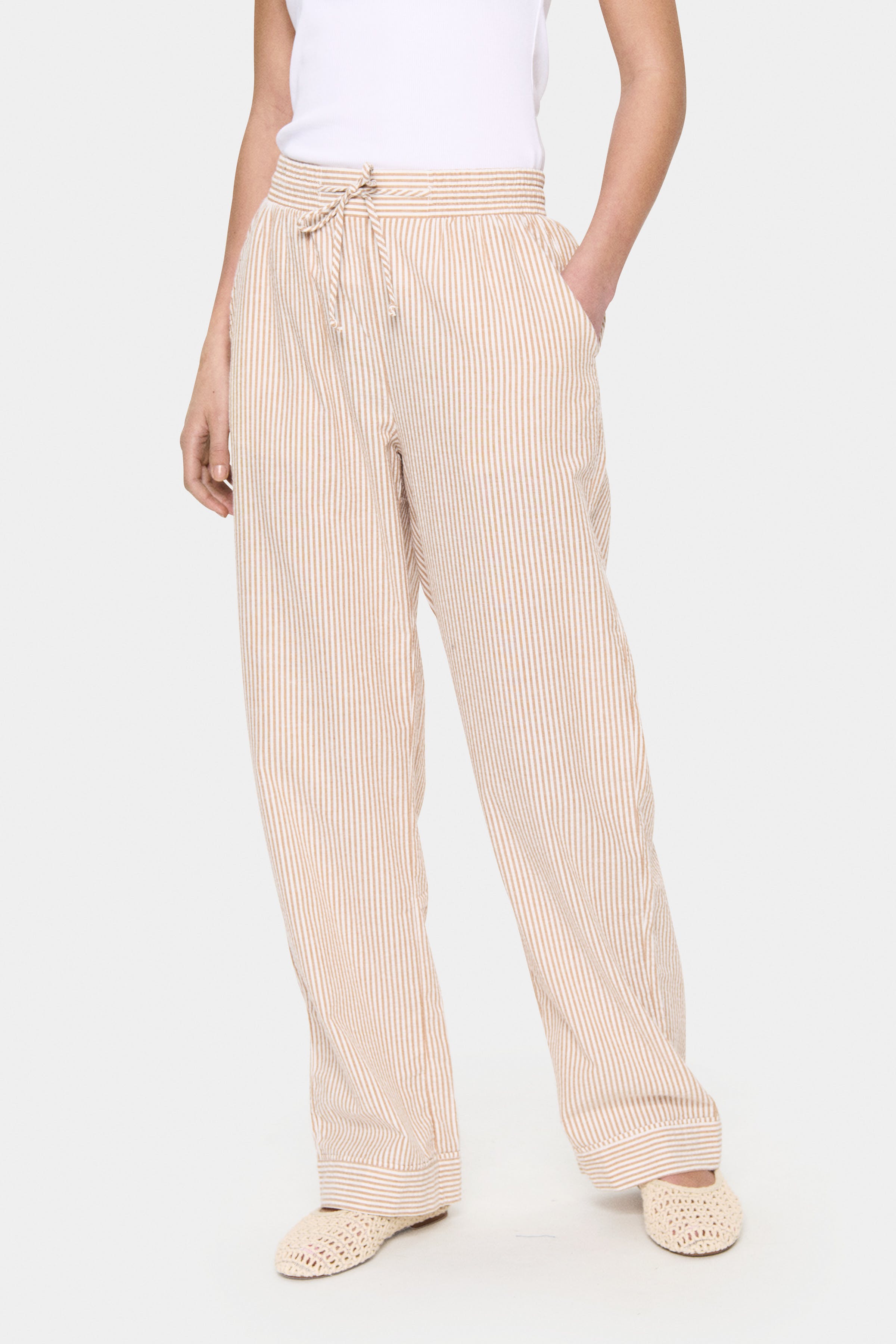 KiraSZ Bukser LOOKBOOK FRONT 30514019-171134