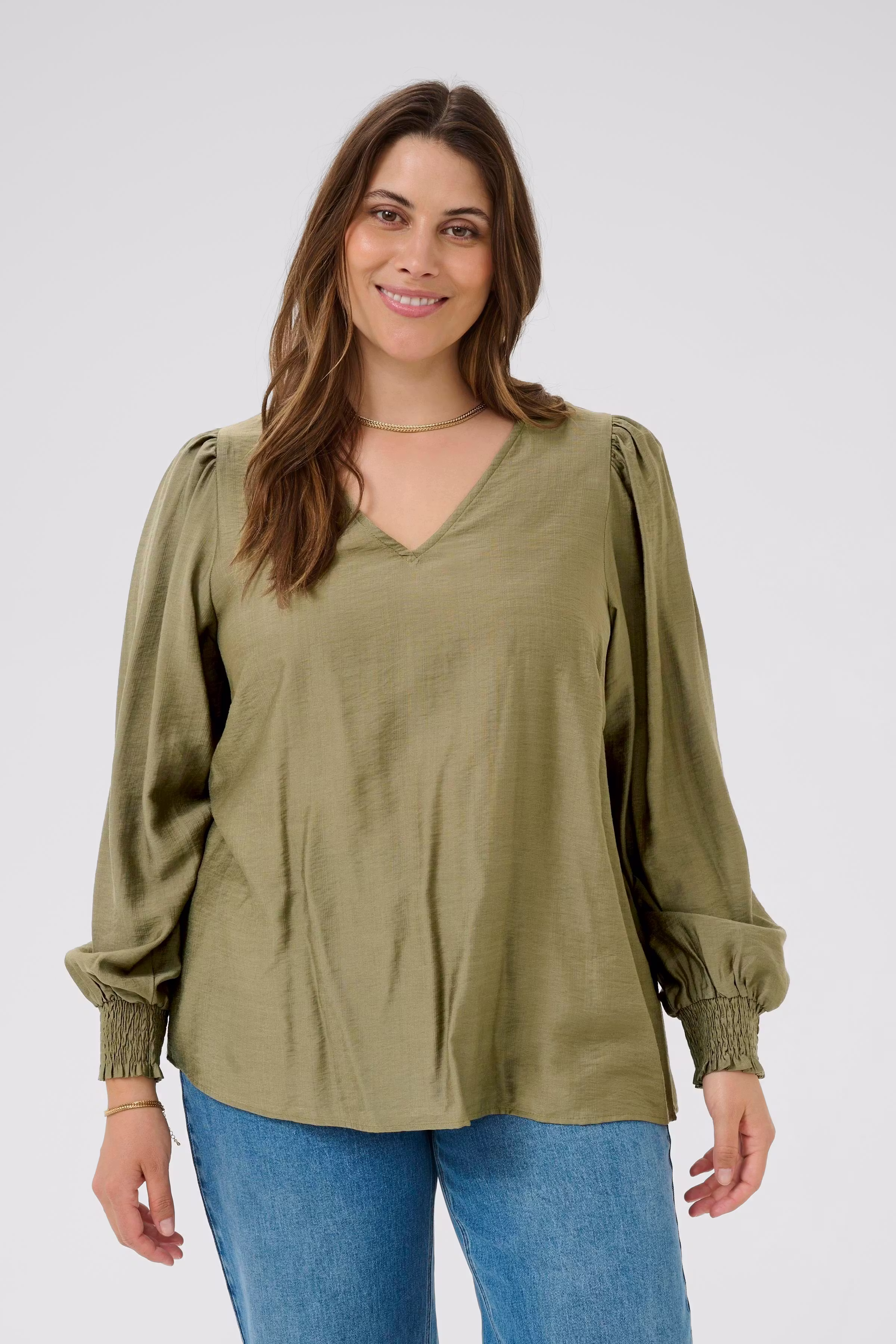 KCsofia Blouse LOOKBOOK FRONT 10583889-170517