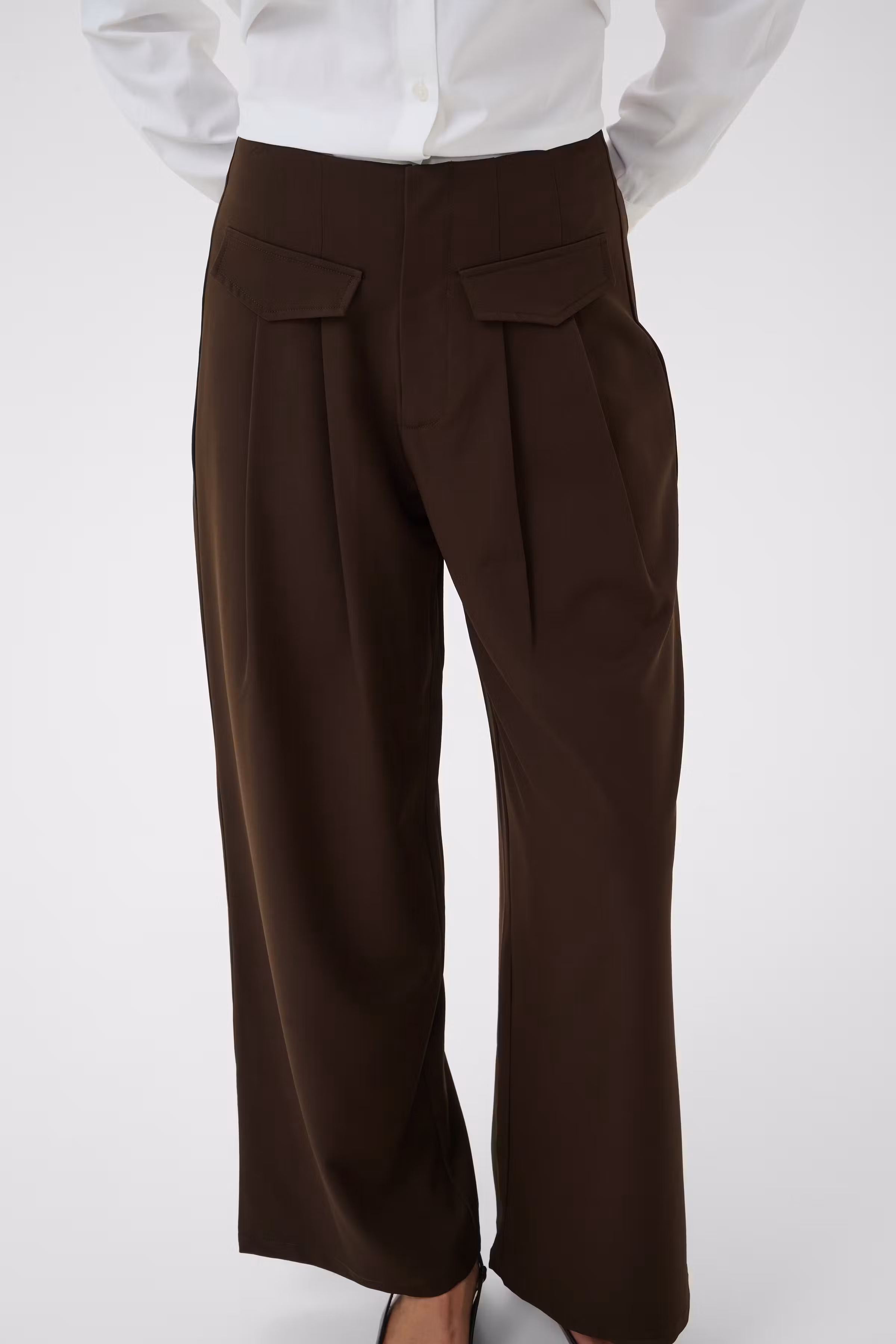 KAruna Trousers LOOKBOOK DETAIL 10512973-190915