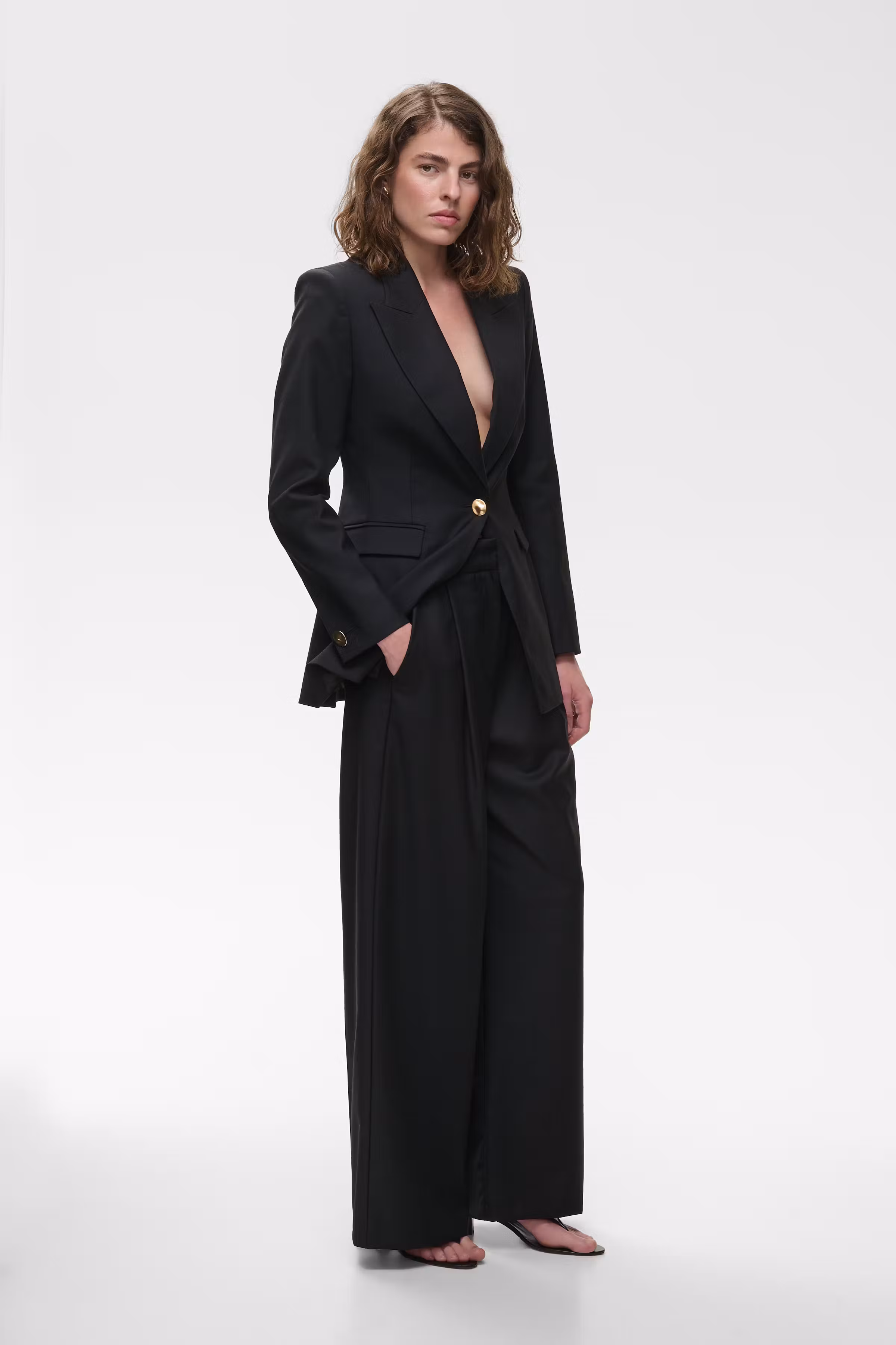 IOPriscilla Trousers LOOKBOOK FRONT 30600060-BK999