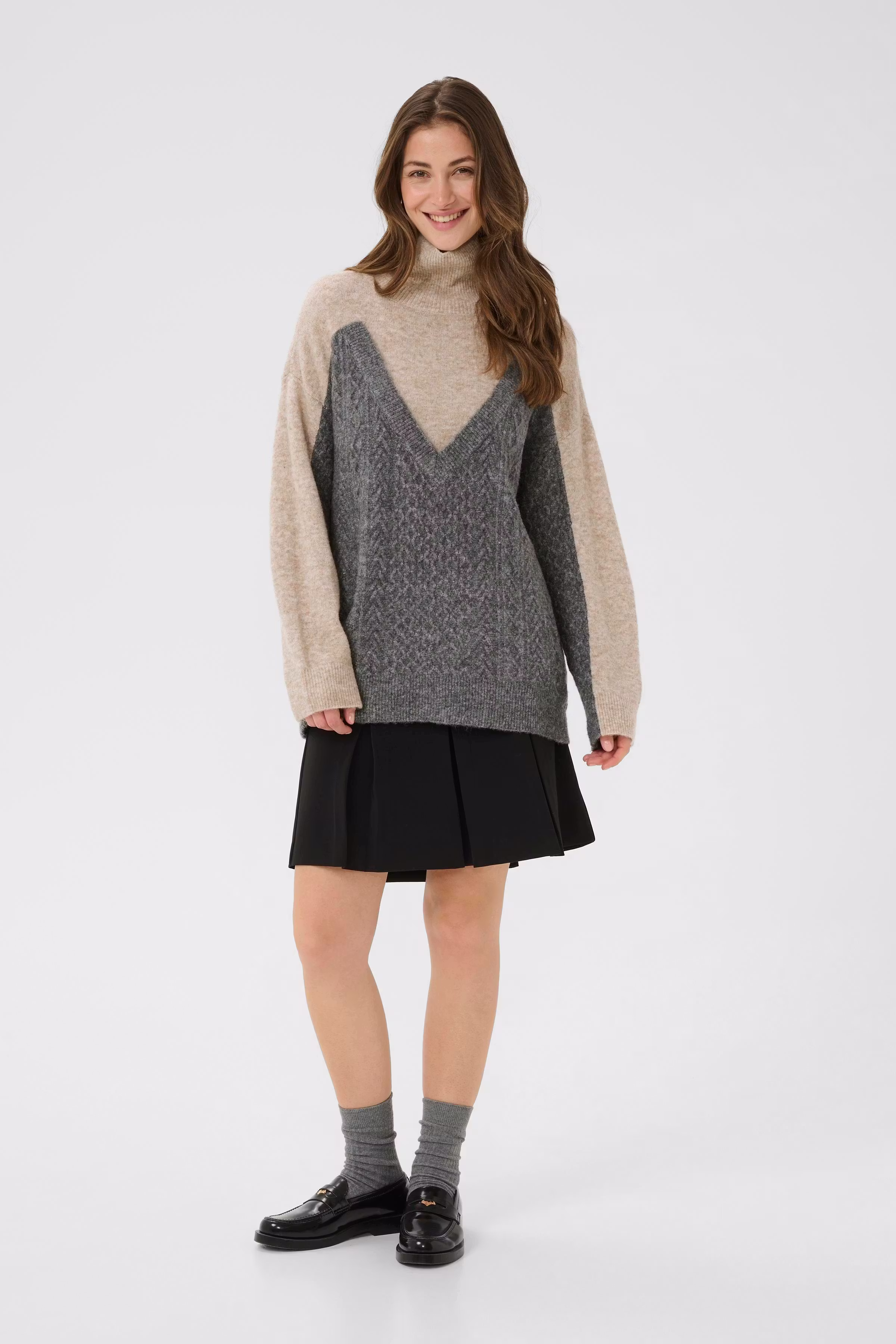 CRMyttah Pullover LOOKBOOK FRONT 10614244-108335