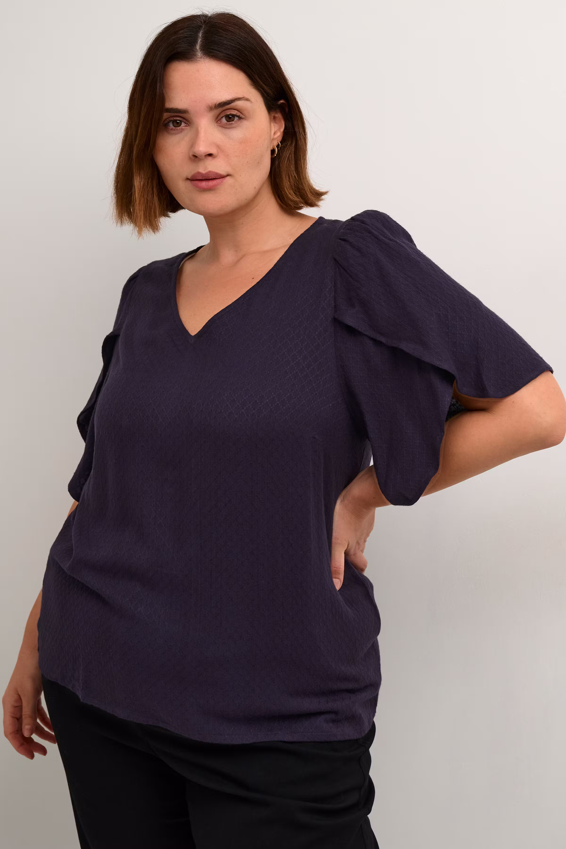 KCmirana Blouse LOOKBOOK DETAIL 10582711-106557