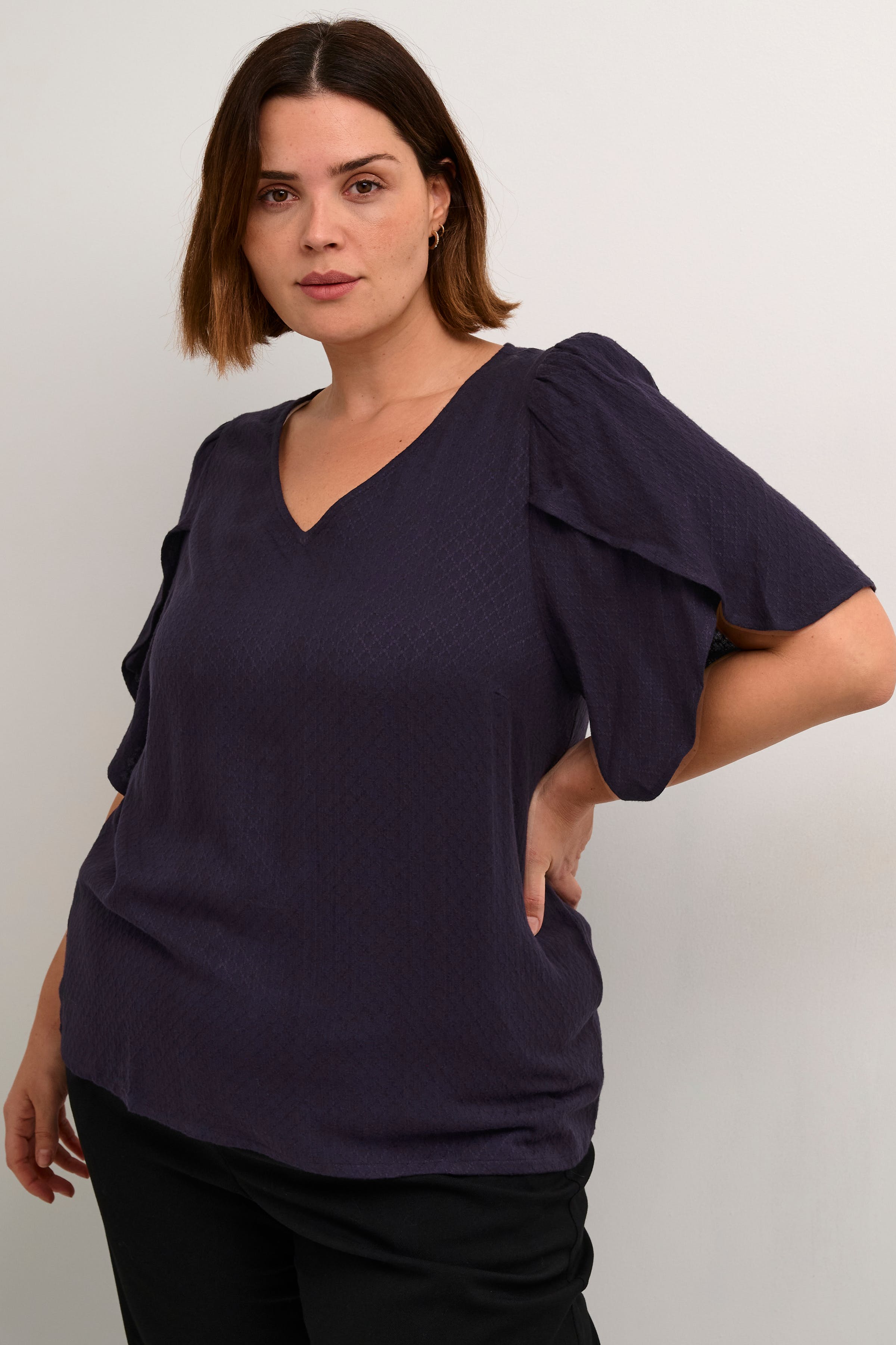 KCmirana Blouse LOOKBOOK DETAIL 10582711-106557