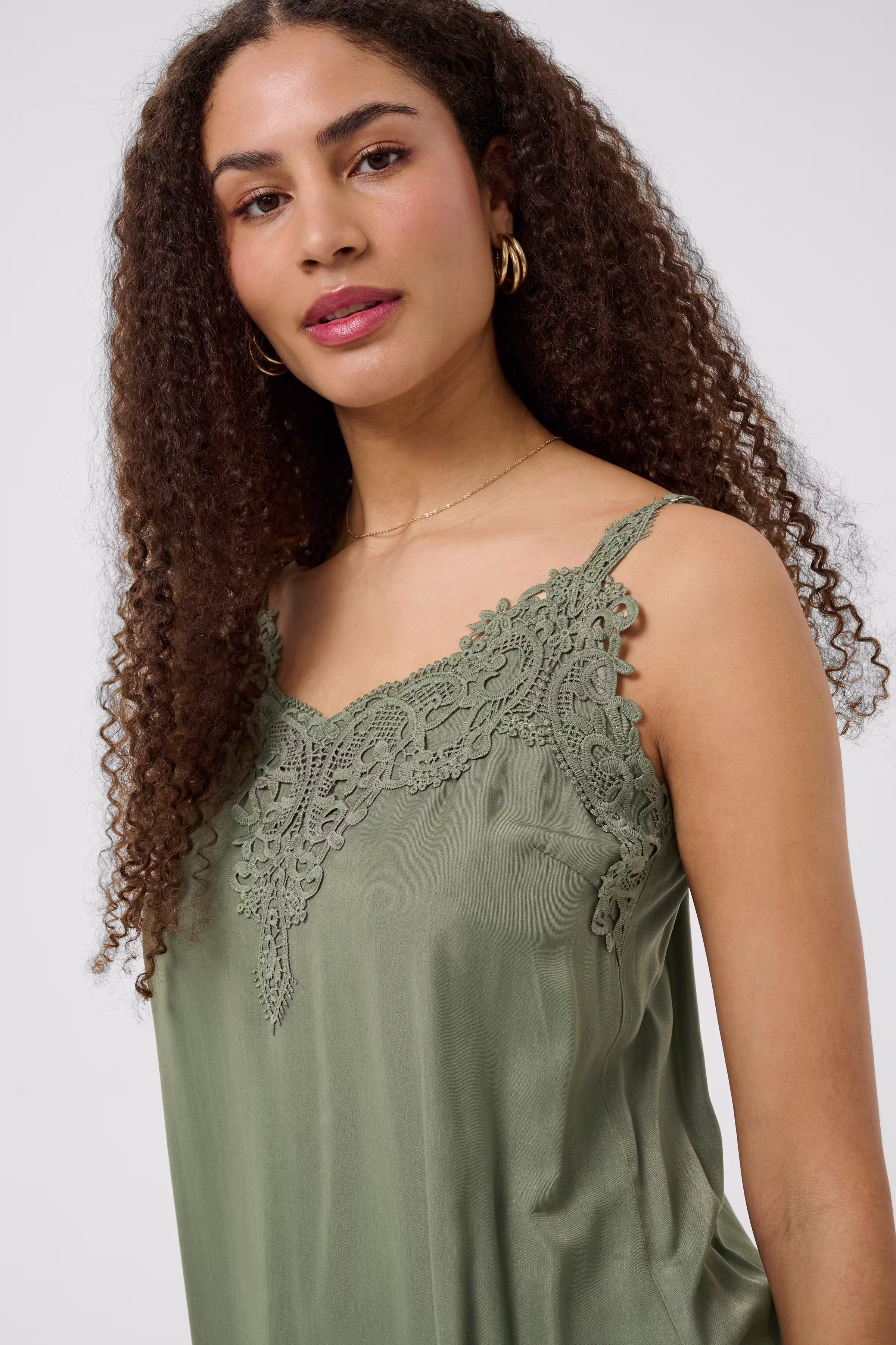 CRANNA Top LOOKBOOK DETAIL 10611224-180514