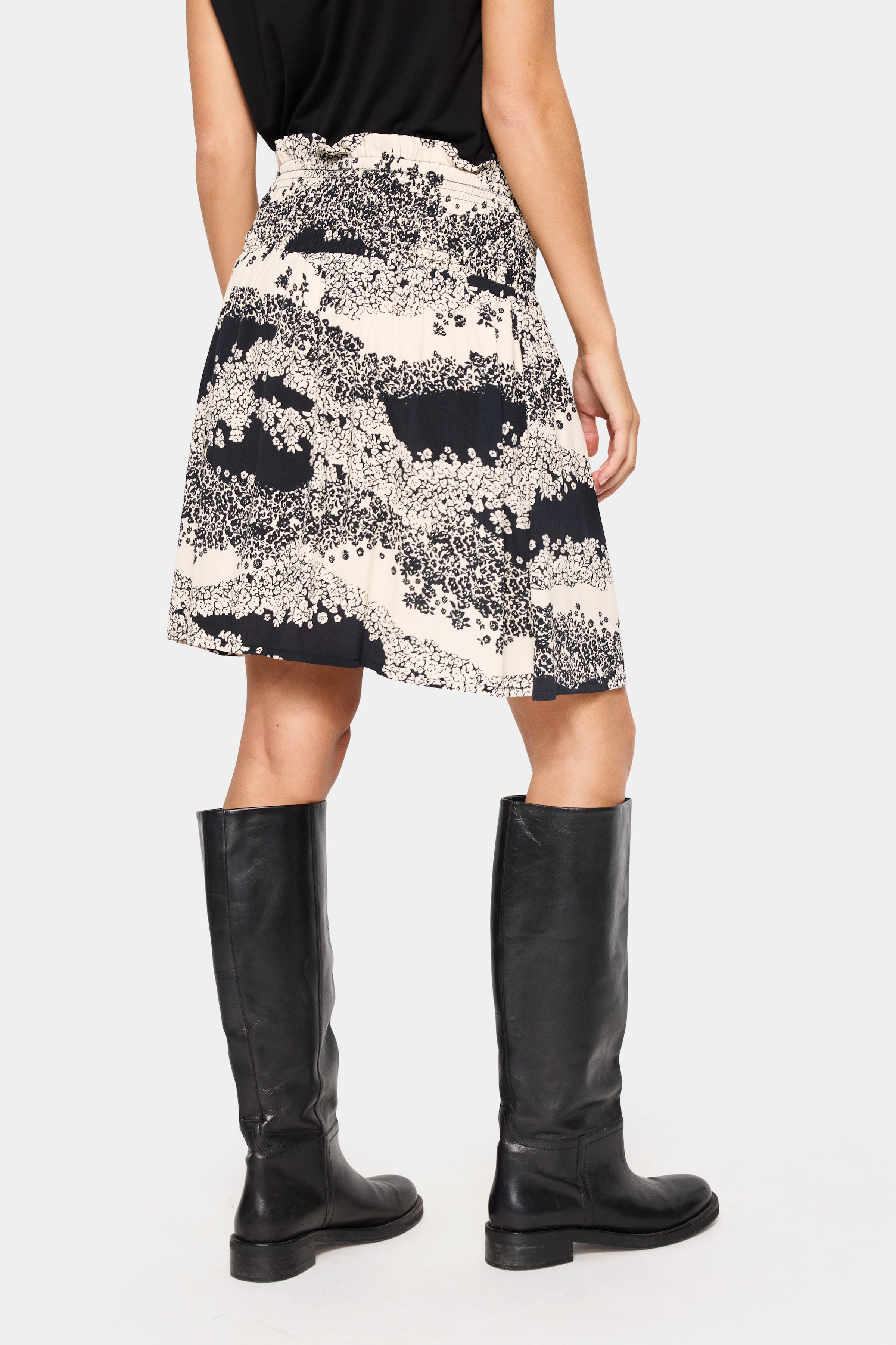 IselinSZ Nederdel LOOKBOOK BACK 30513800-303381