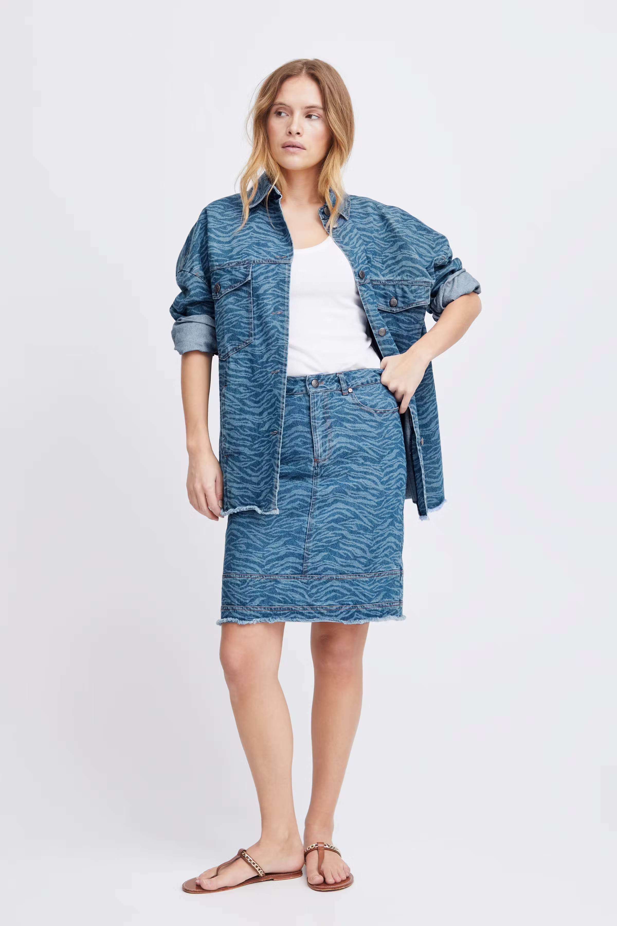 PZAMALA Rok LOOKBOOK FRONT 50207997-203080