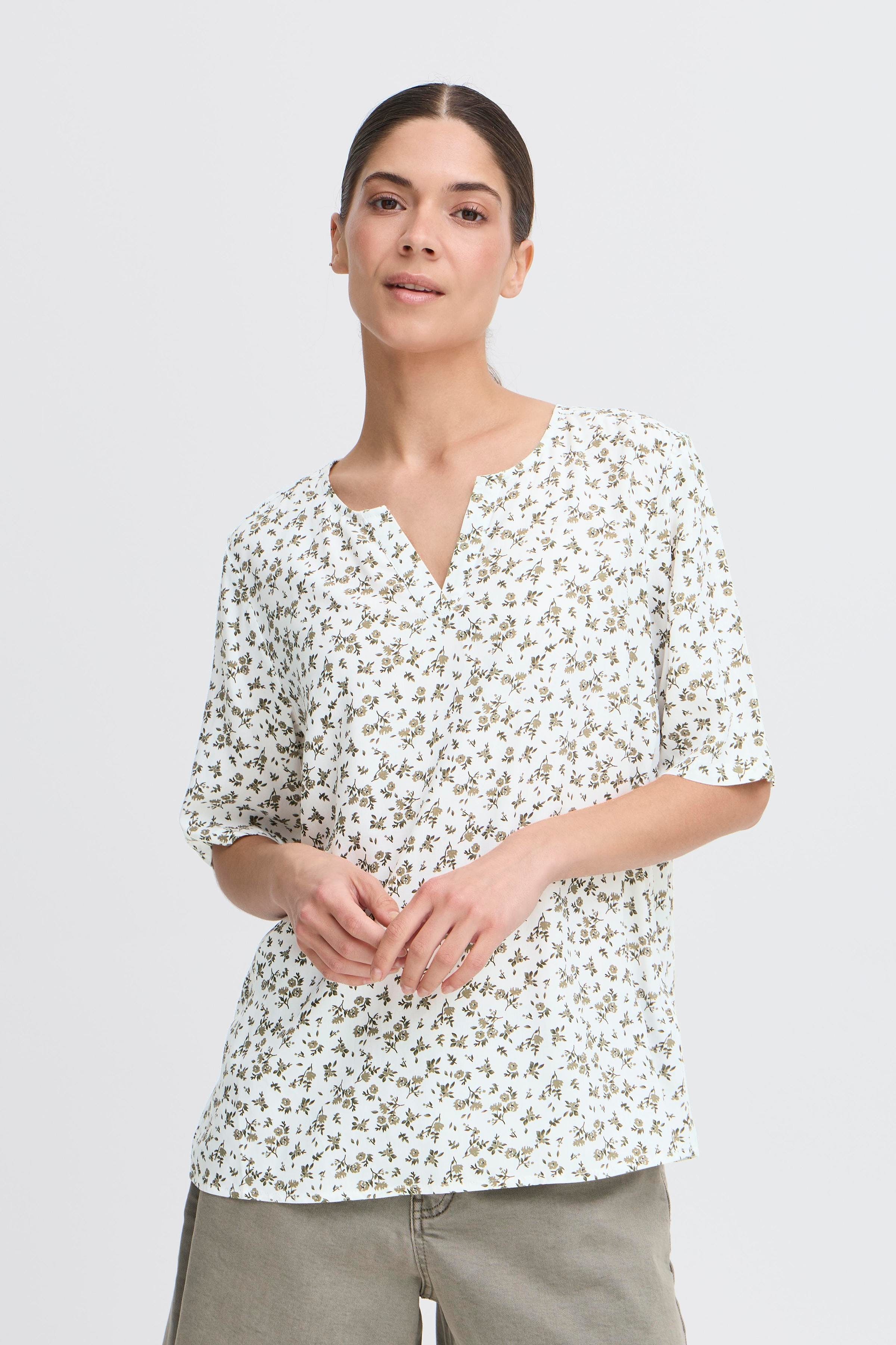 PZNELLY Bluse LOOKBOOK FRONT 50208981-205311