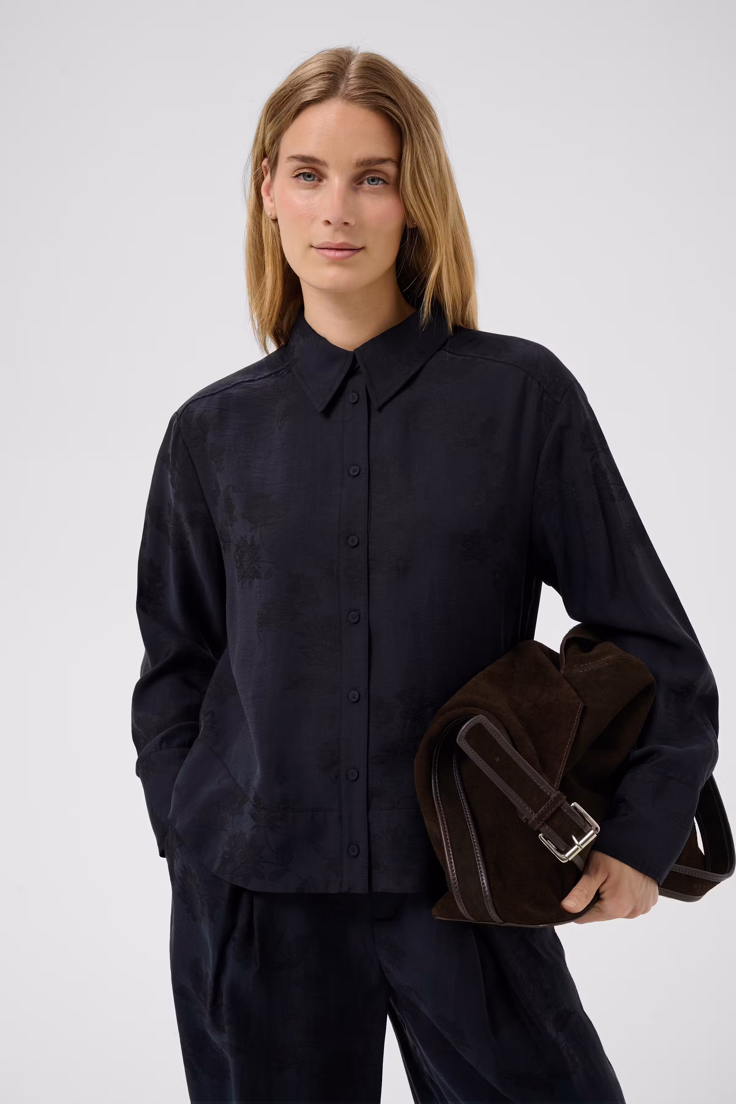 CarollaPW Skjorta LOOKBOOK FRONT 30310863-305334