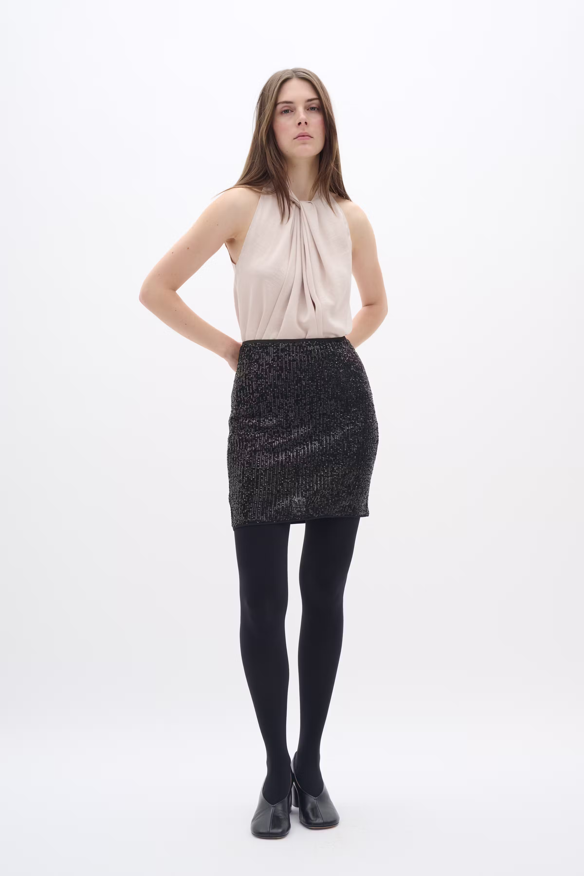 MuccyIW Rok LOOKBOOK FRONT 30110523-194008