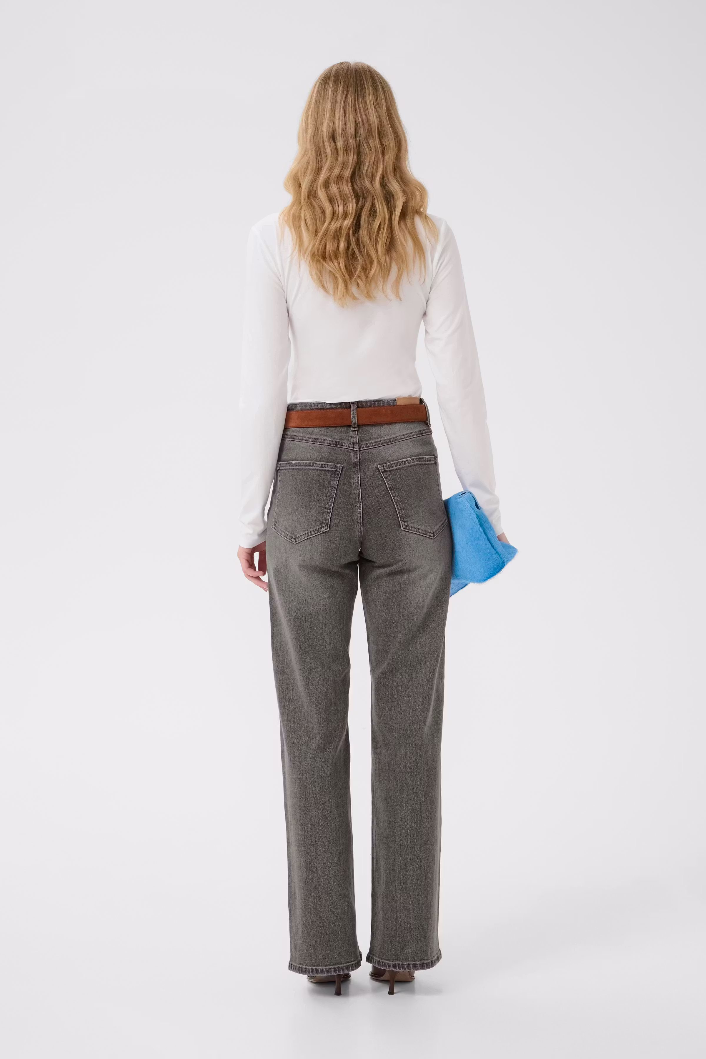 GZzolani Jeans LOOKBOOK BACK 10910876-102235