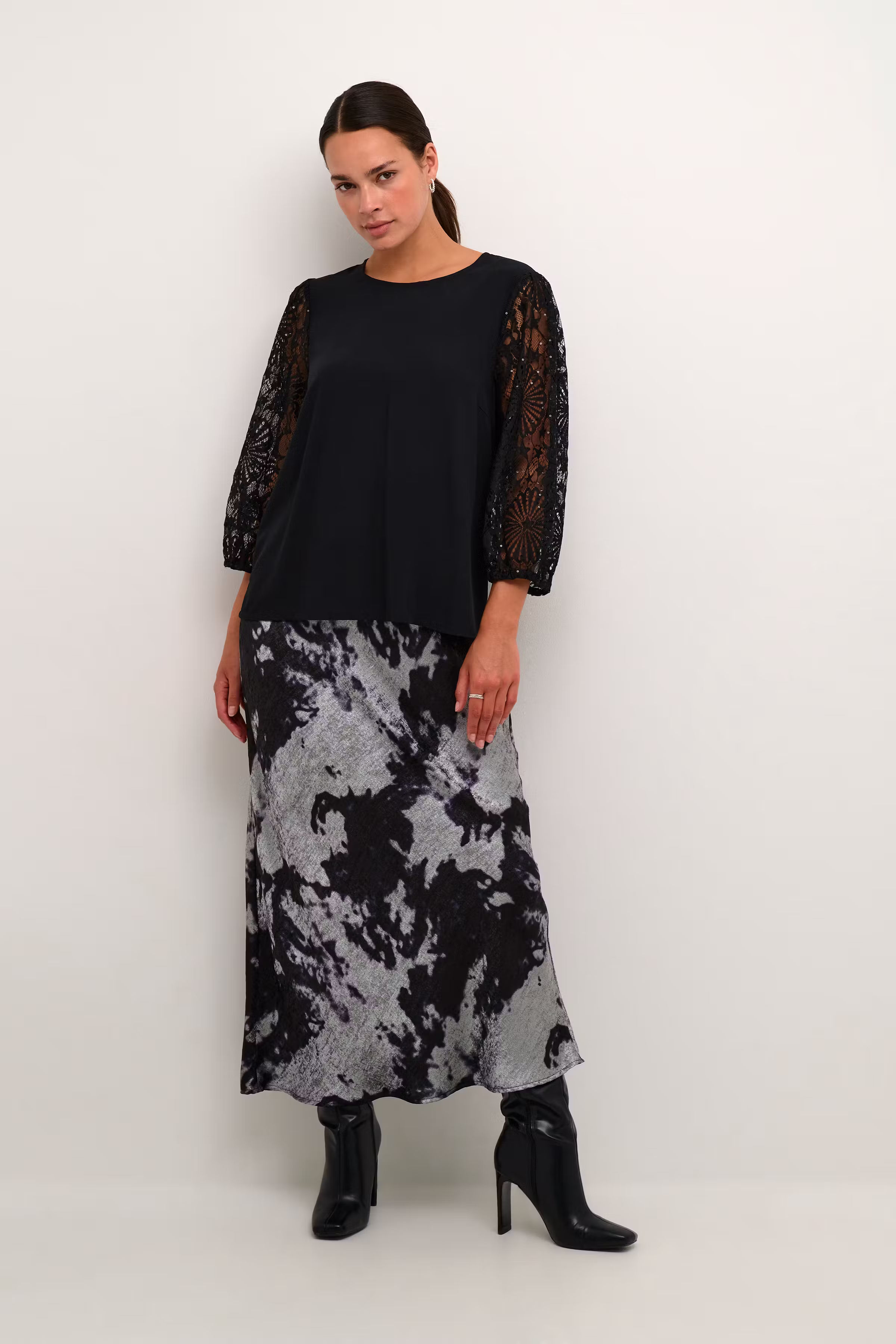 KAemilia Blondebluse LOOKBOOK FRONT 10509343-100121