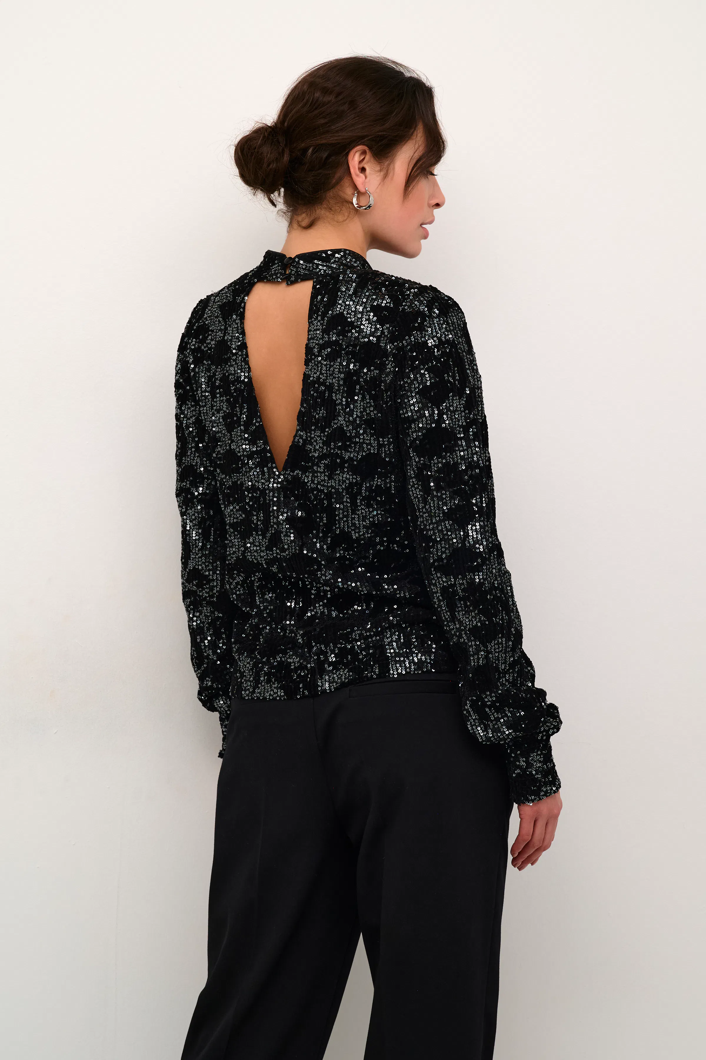 KAgrit Paljettbluse LOOKBOOK BACK 10509290-106676