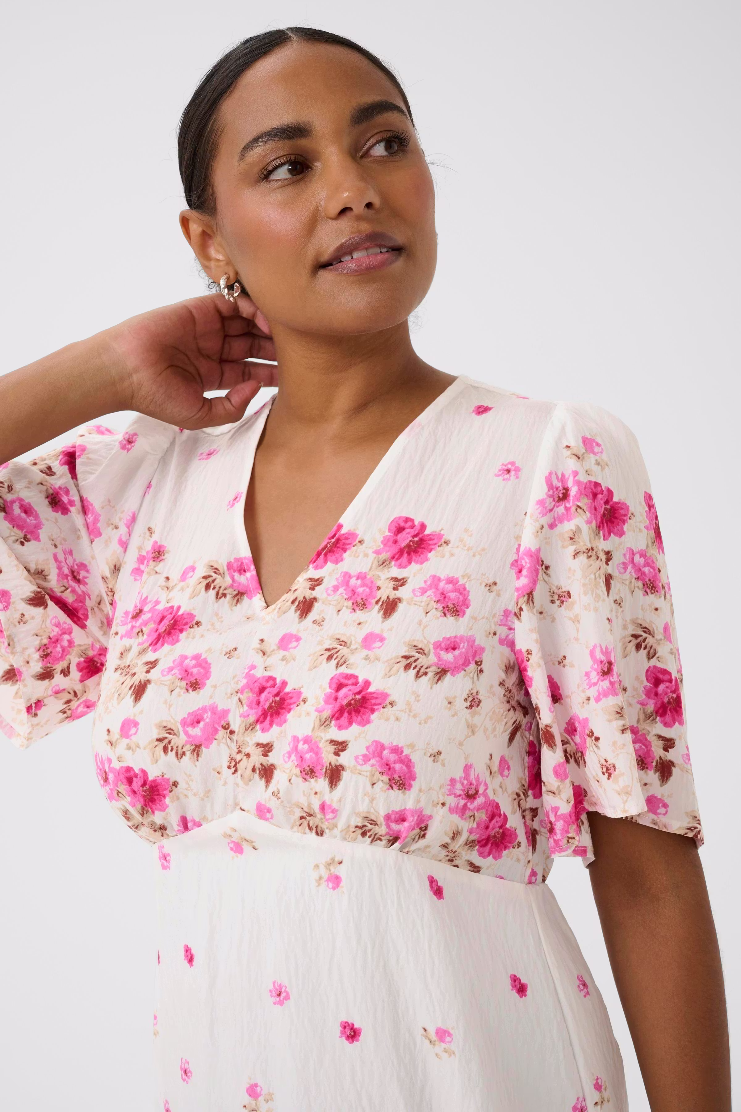 KArosine Kleid LOOKBOOK DETAIL 10511833-109535