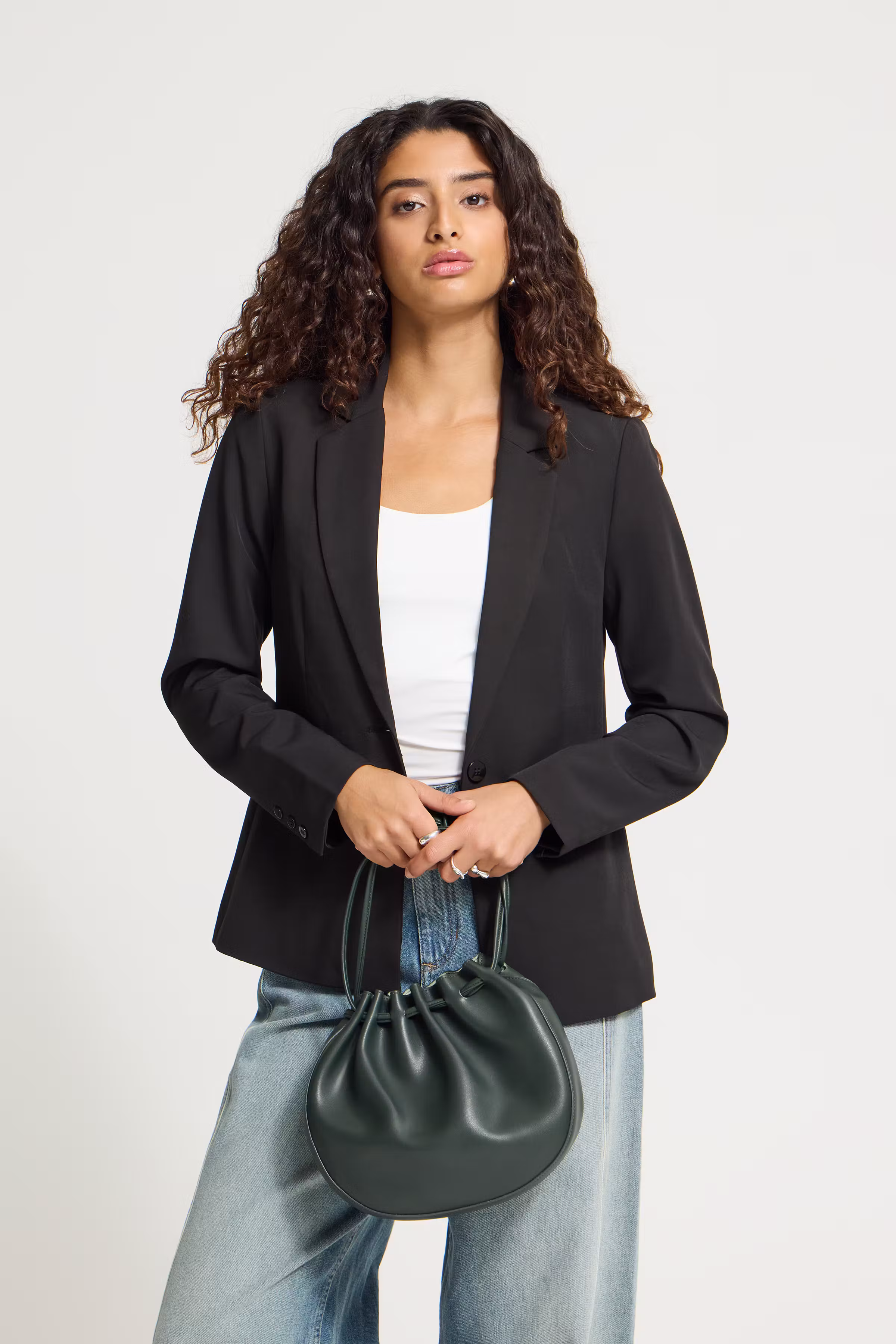 IASABINE Taske LOOKBOOK FRONT 20127212-190414
